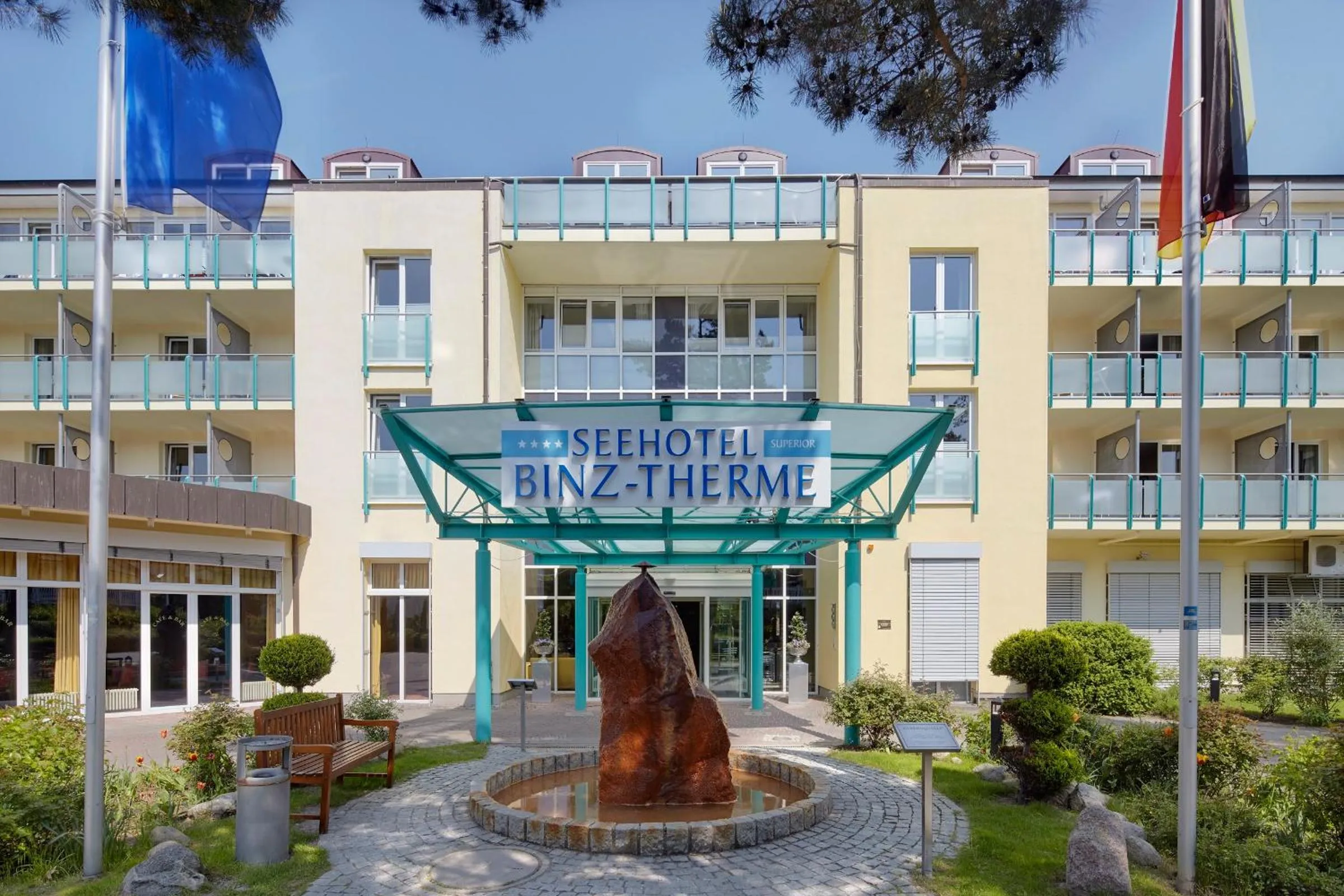 Facade/entrance in Dorint Seehotel Binz-Therme