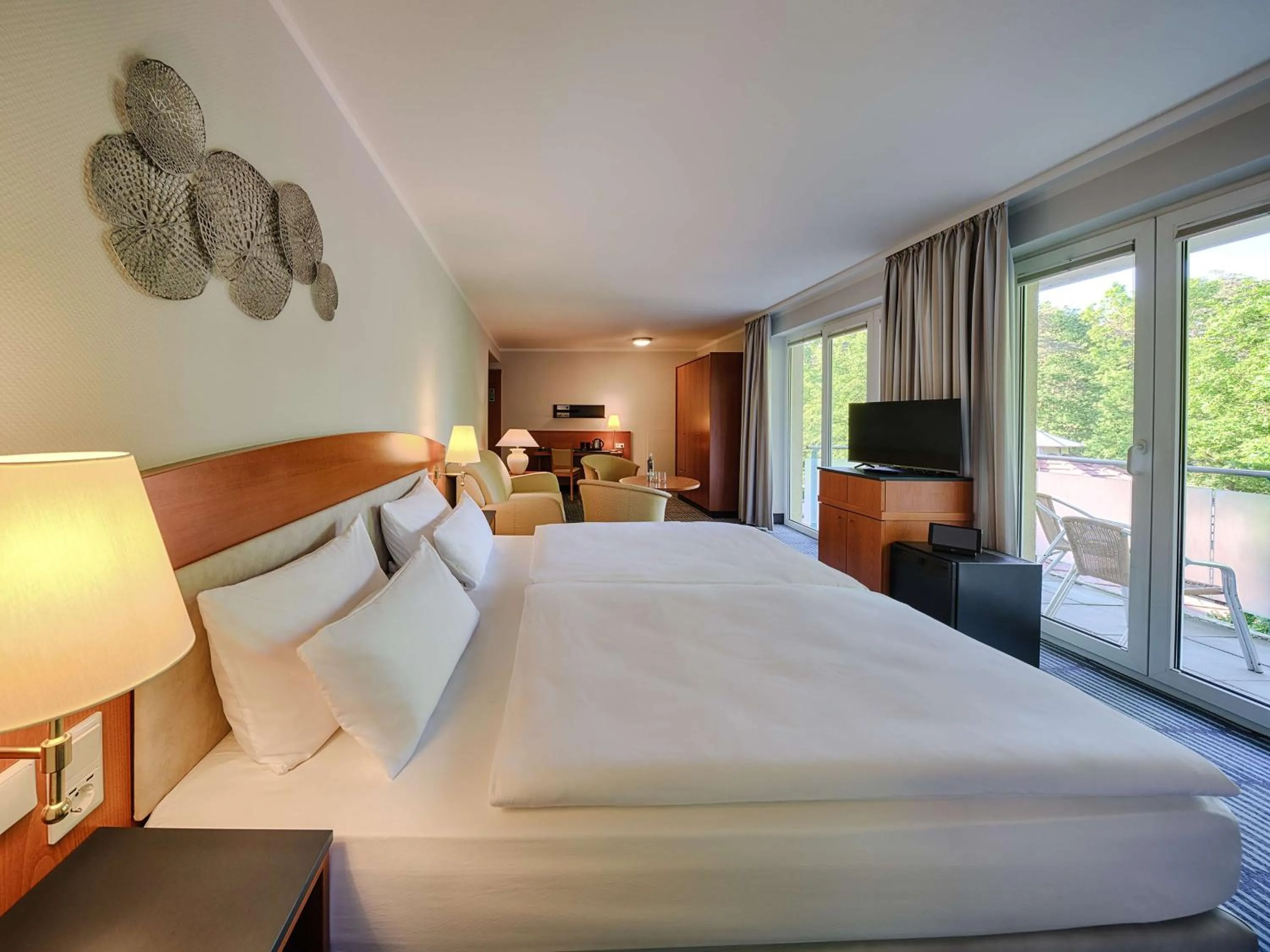 Bedroom, Bed in Dorint Seehotel Binz-Therme