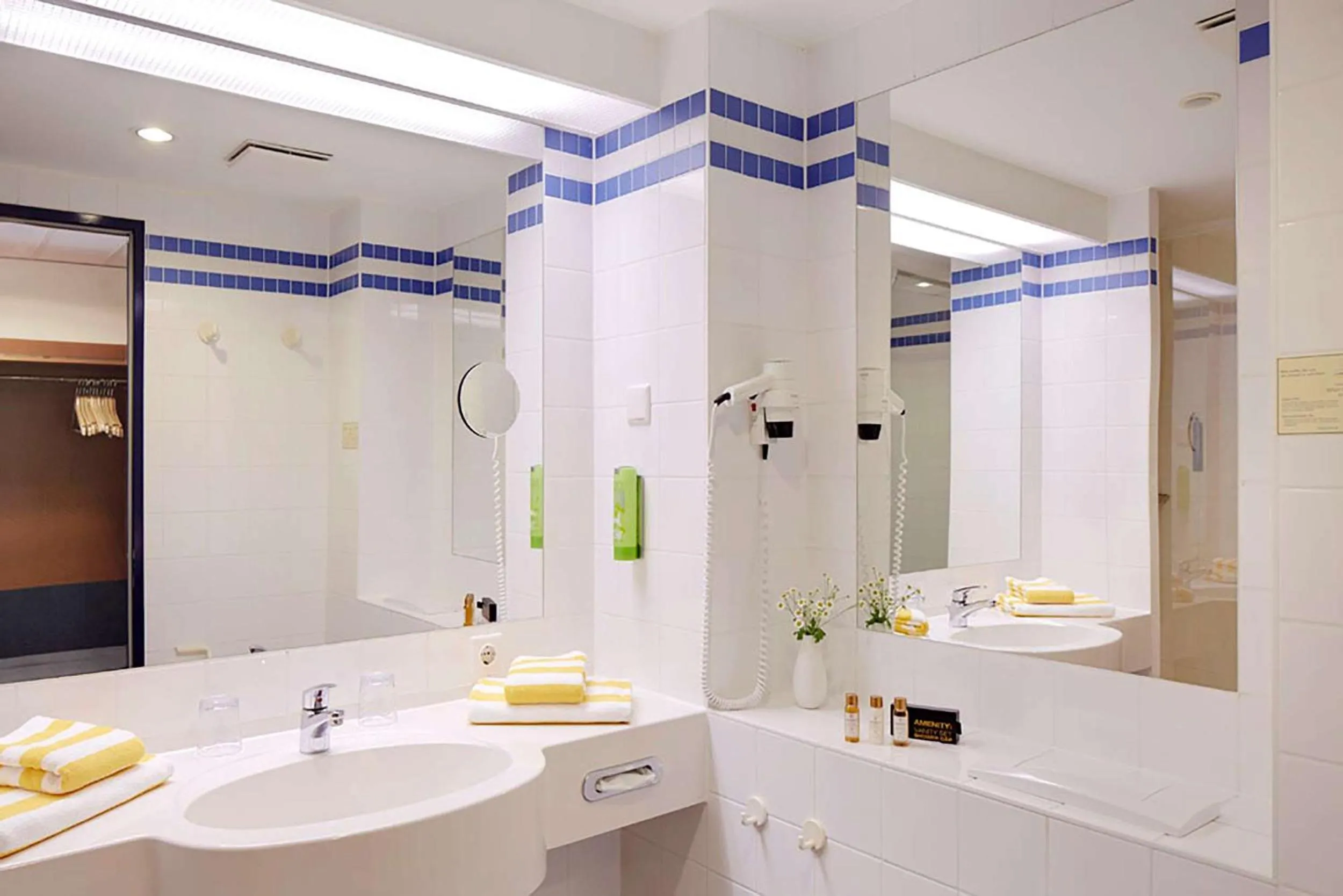 Bathroom in Dorint Seehotel Binz-Therme