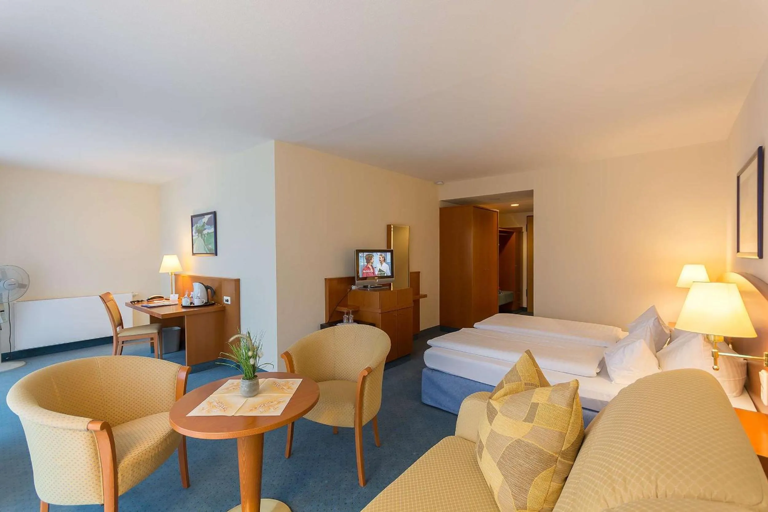 Bedroom, Bed in Dorint Seehotel Binz-Therme