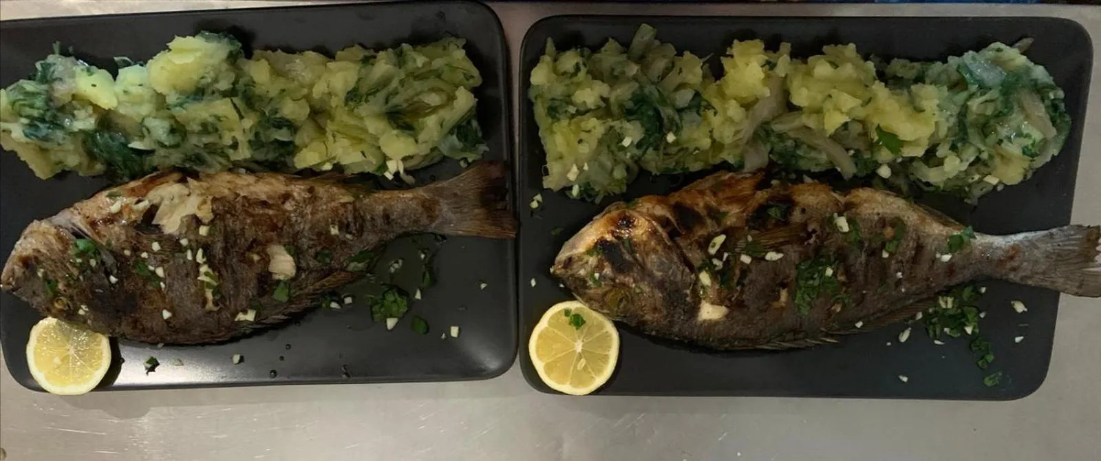 Food in Apartments and pansion M&R