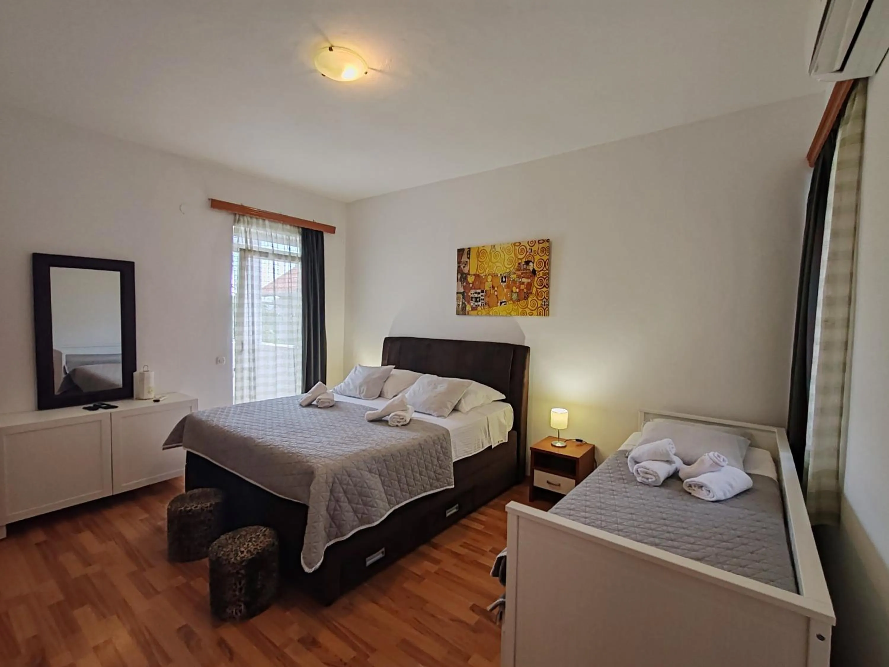 Bedroom, Bed in Apartments and pansion M&R