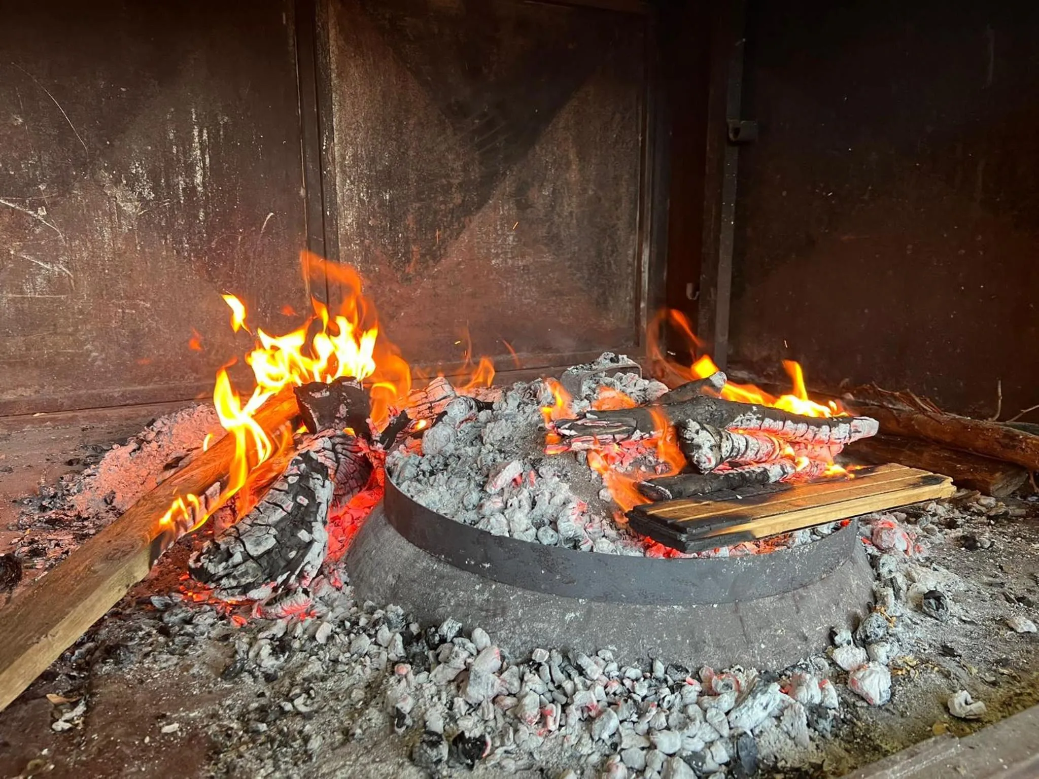 fireplace in Apartments and pansion M&R