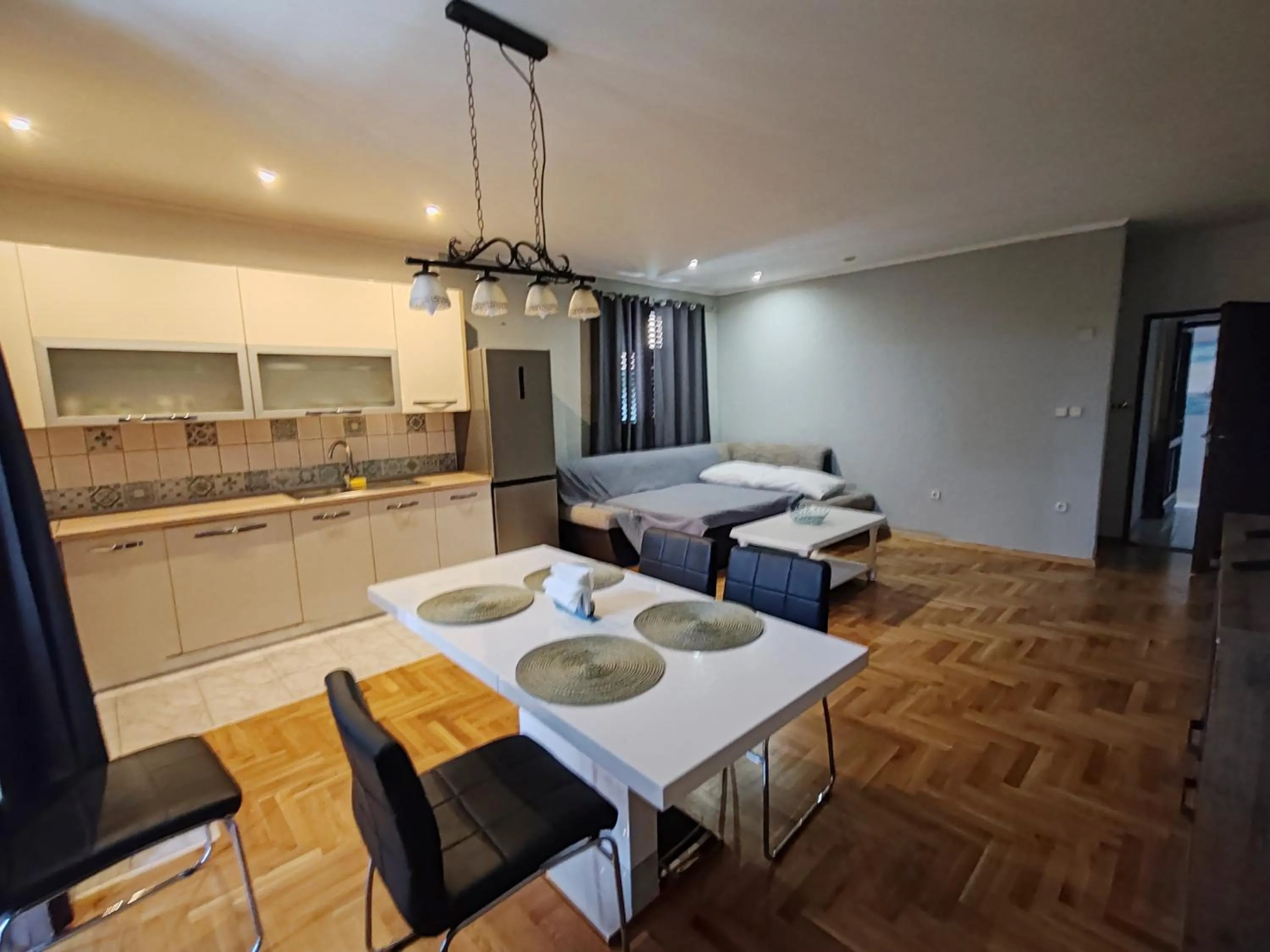 Deluxe Double Room with Balcony and Sea View in Apartments and pansion M&R