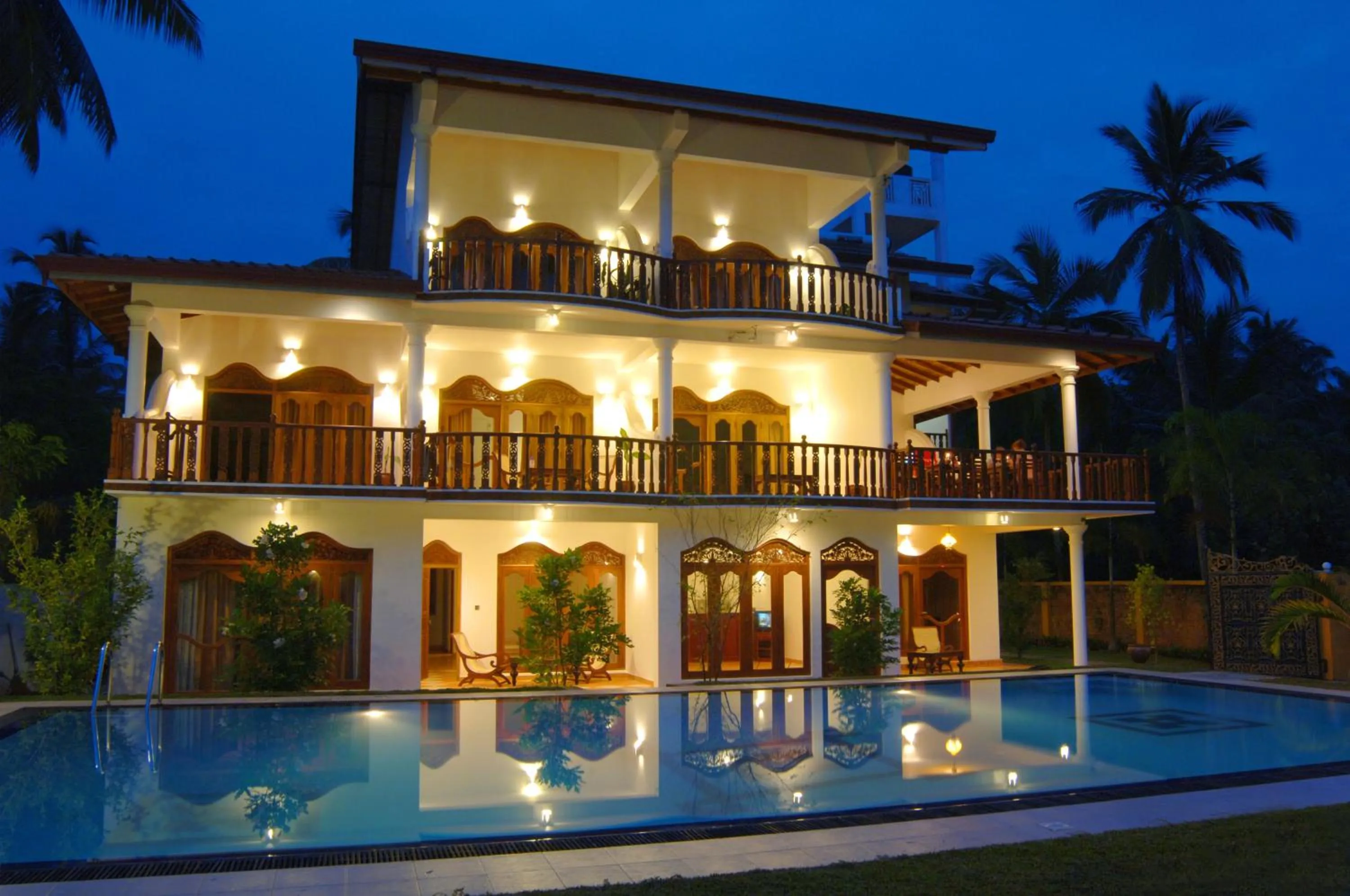 Facade/entrance in Sandali Walauwa