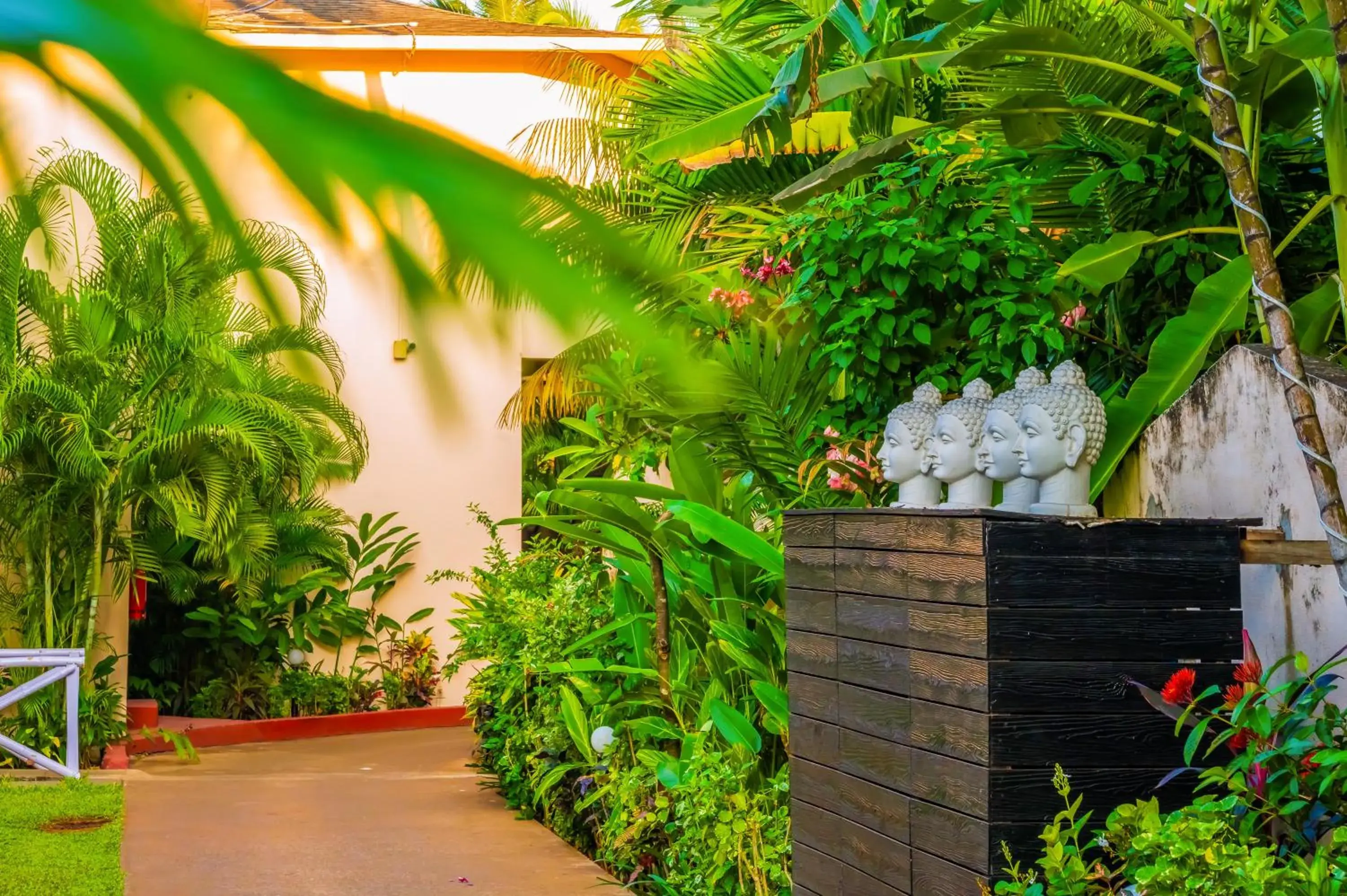 Facade/entrance in O Hotel Goa, Candolim Beach Facade/entrance in O Hotel Goa, Candolim Beach