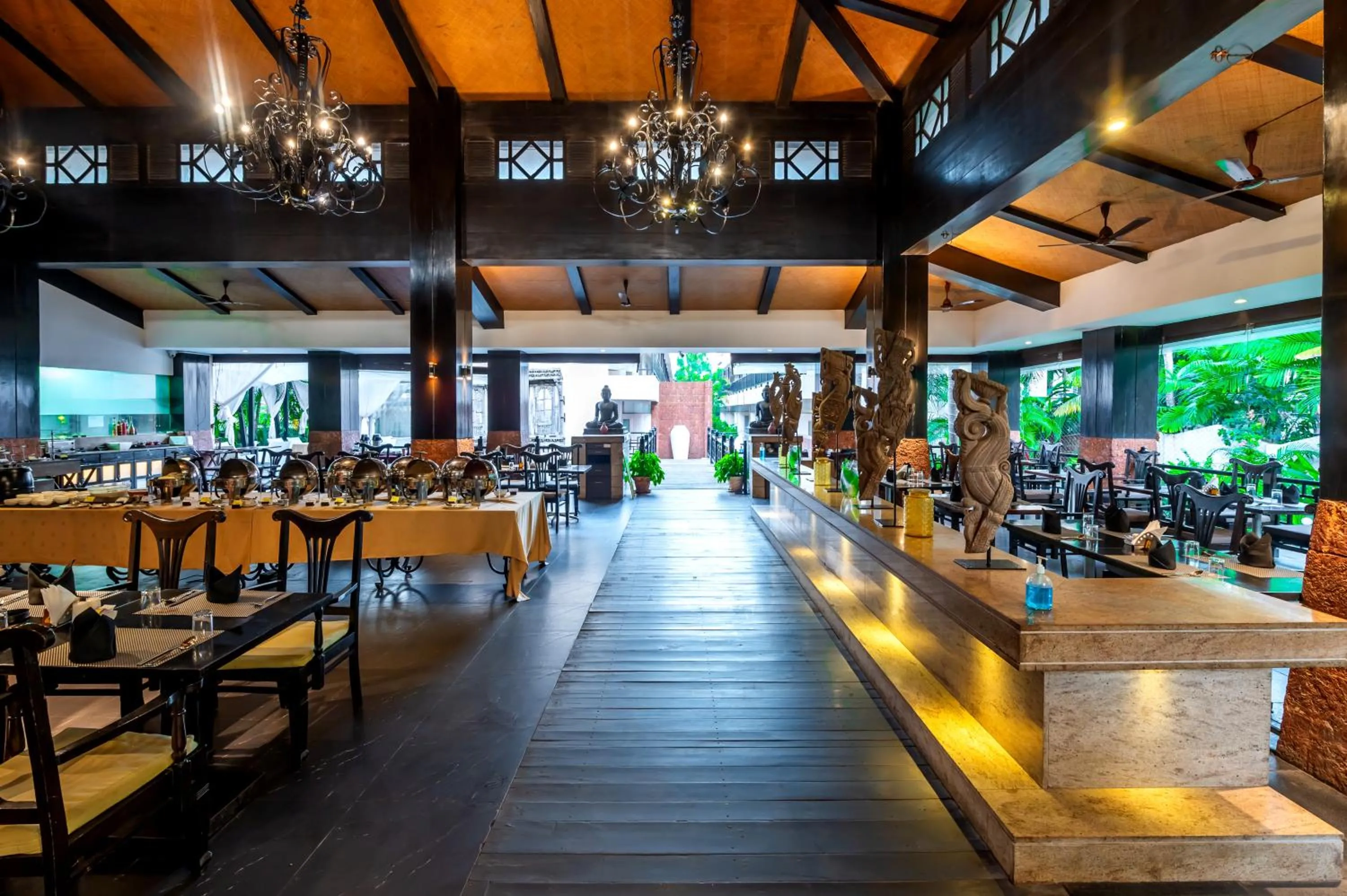 Restaurant/places to eat in O Hotel Goa, Candolim Beach