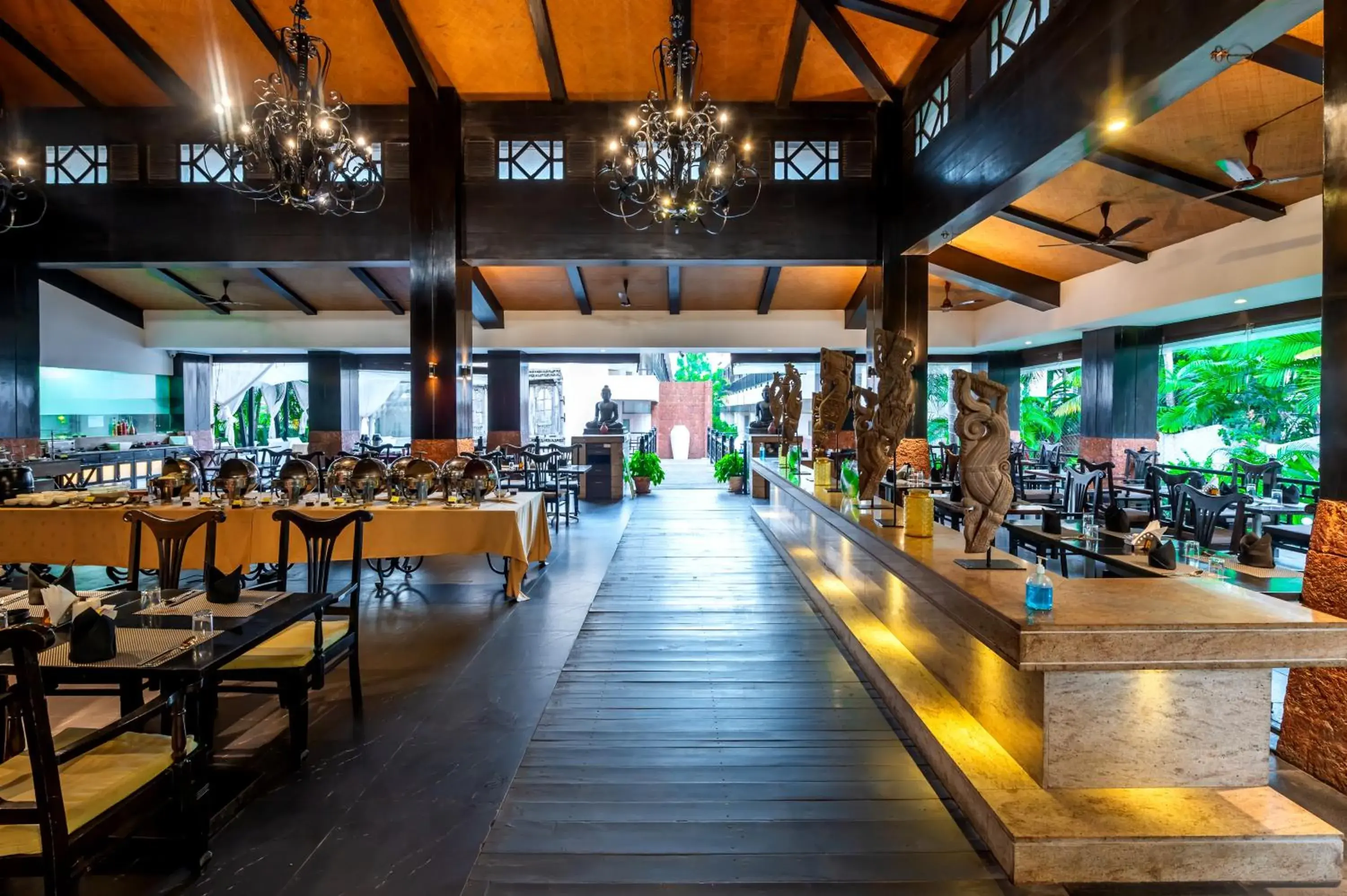 Restaurant/places to eat in O Hotel Goa, Candolim Beach Restaurant/places to eat in O Hotel Goa, Candolim Beach