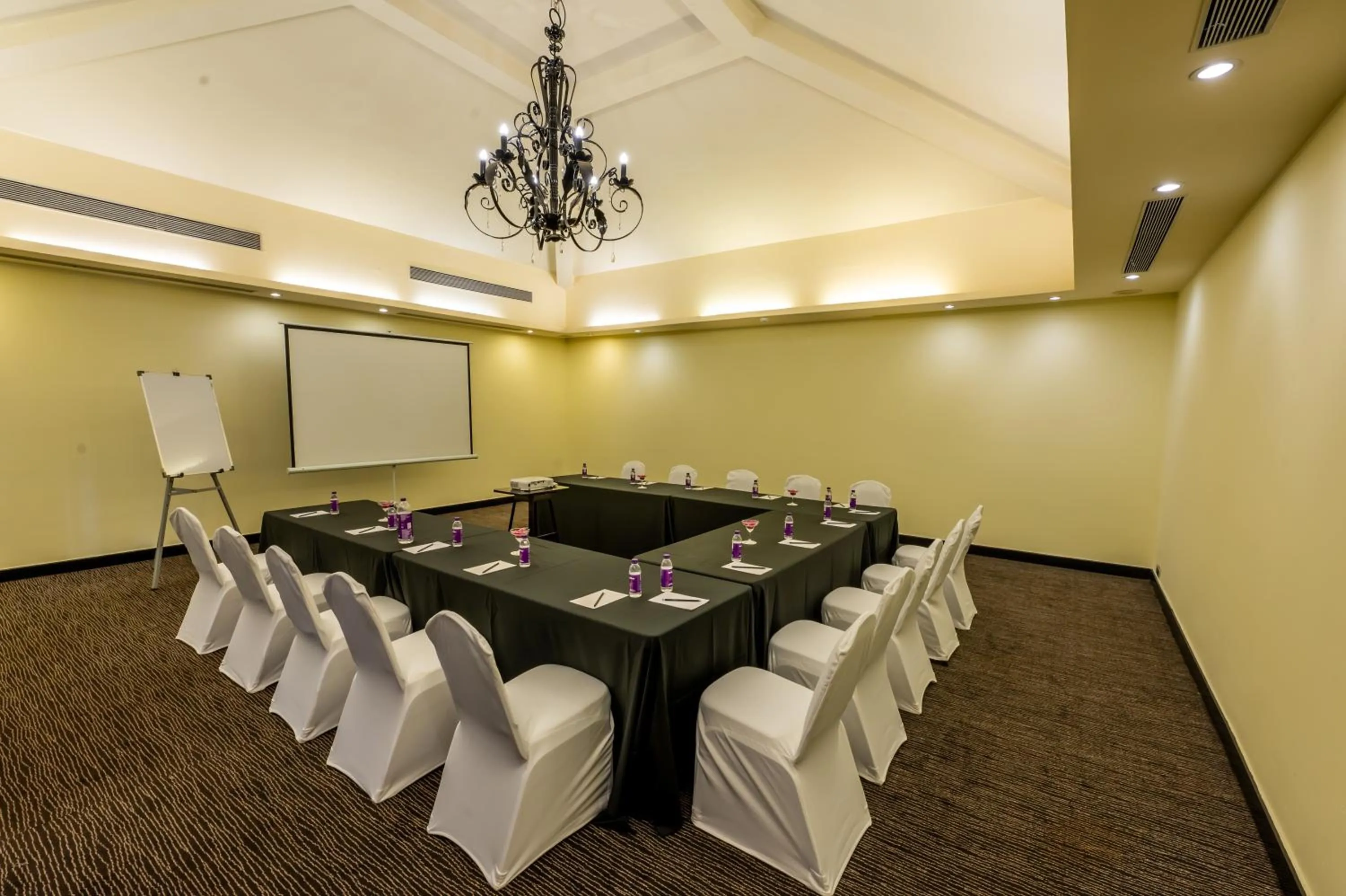 Meeting/conference room in O Hotel Goa, Candolim Beach
