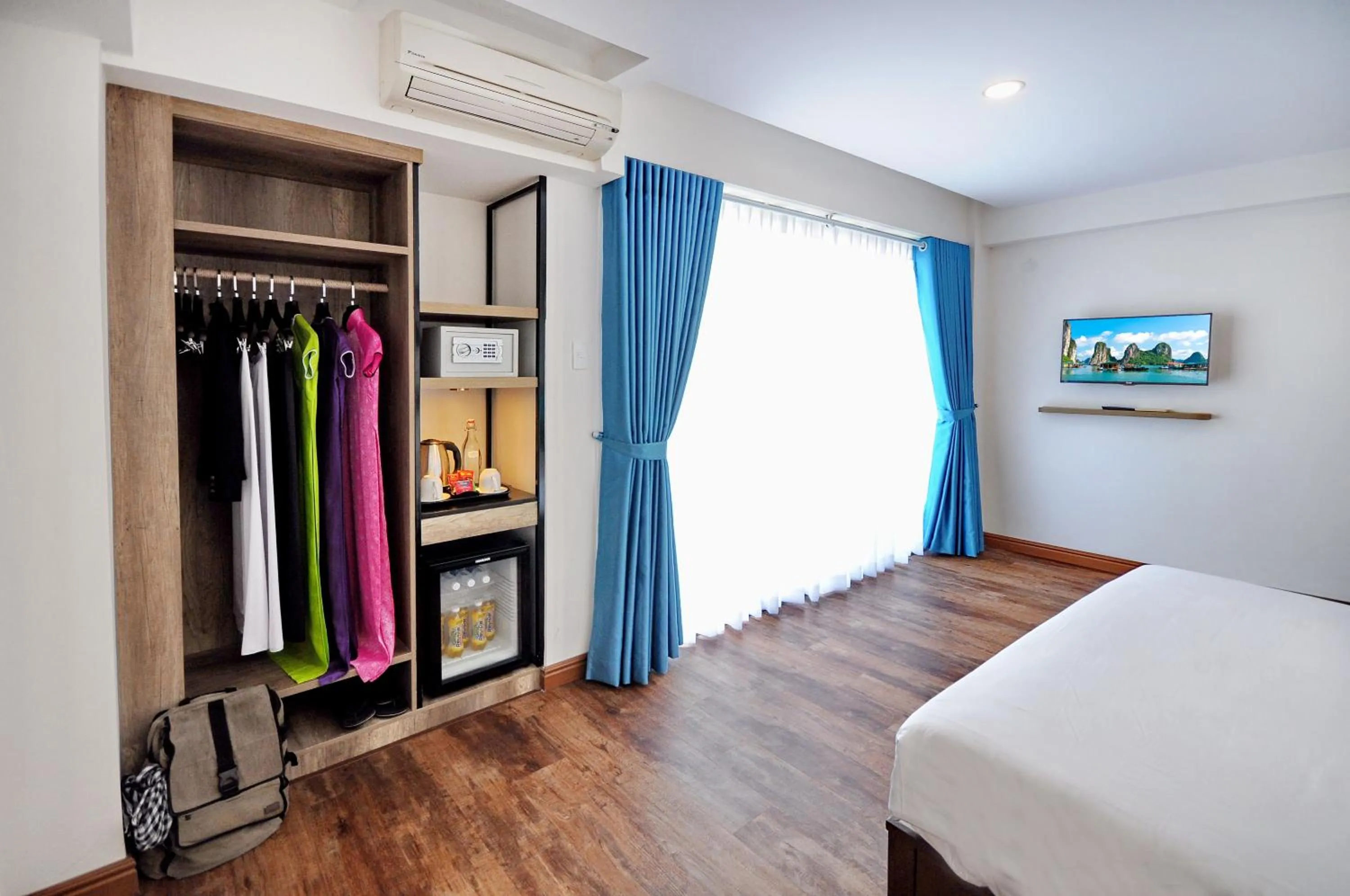 Bed in Golden Lotus Hotel