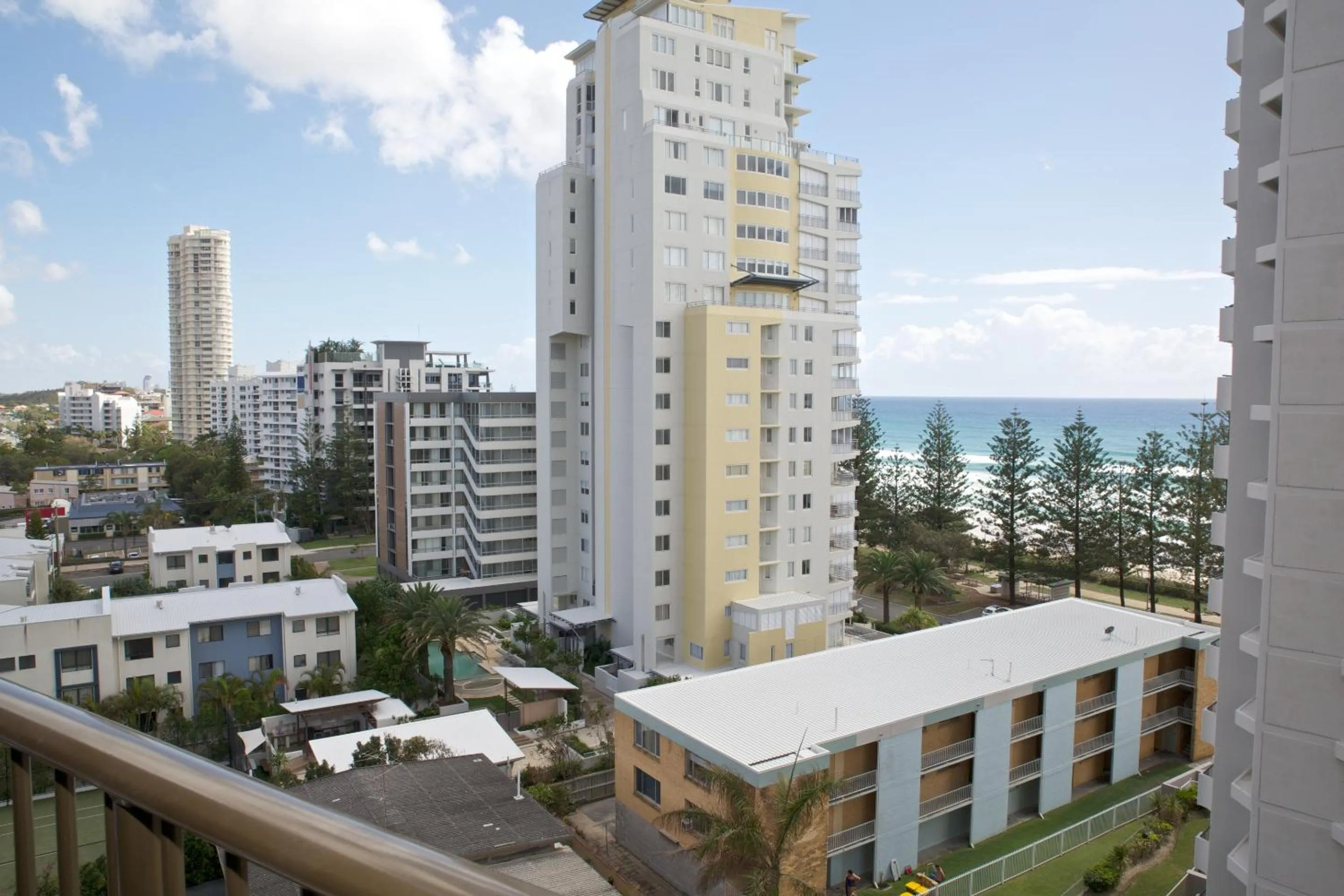 Property building in Horizons Holiday Apartments - OFFICIAL