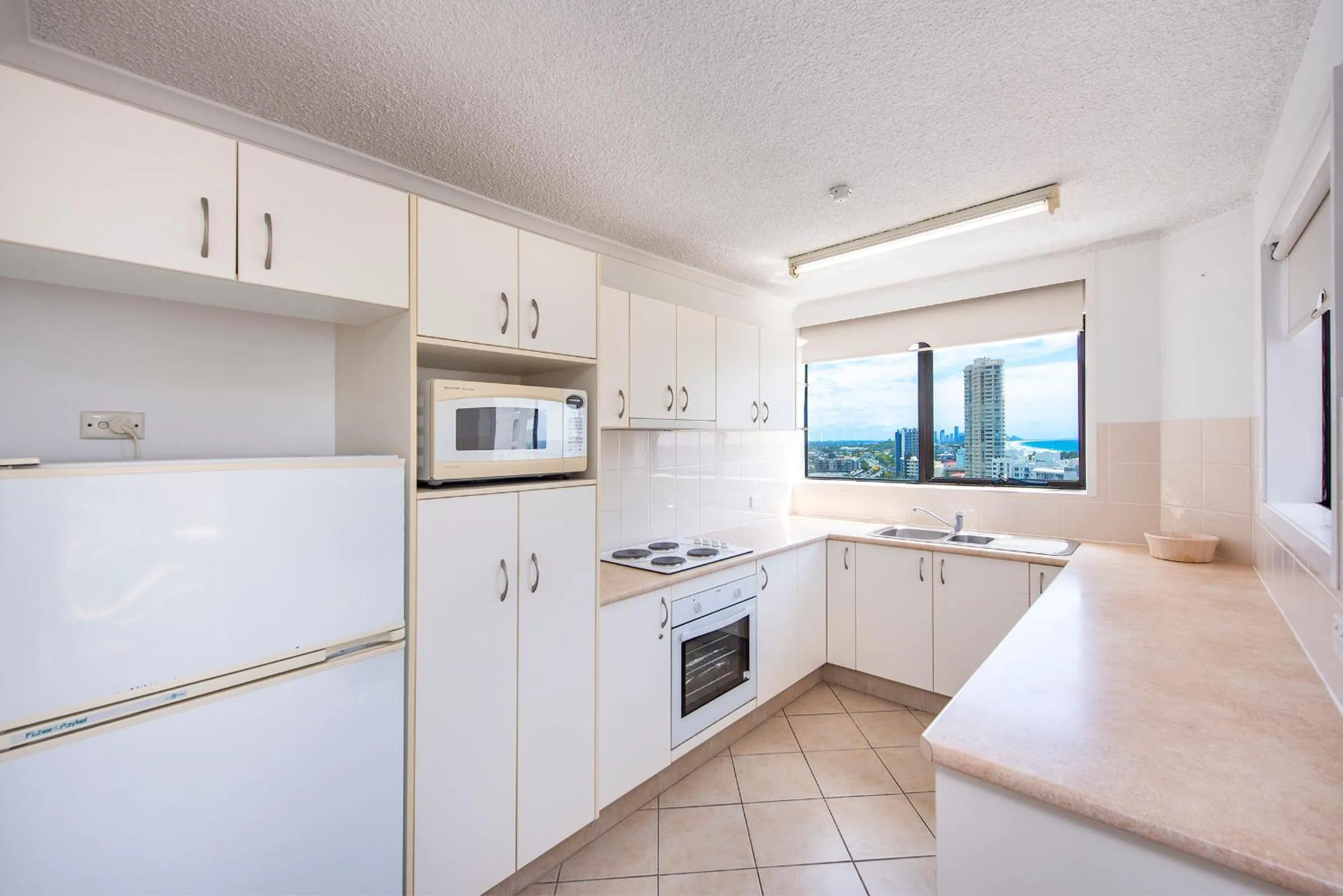 kitchen in Horizons Holiday Apartments - OFFICIAL