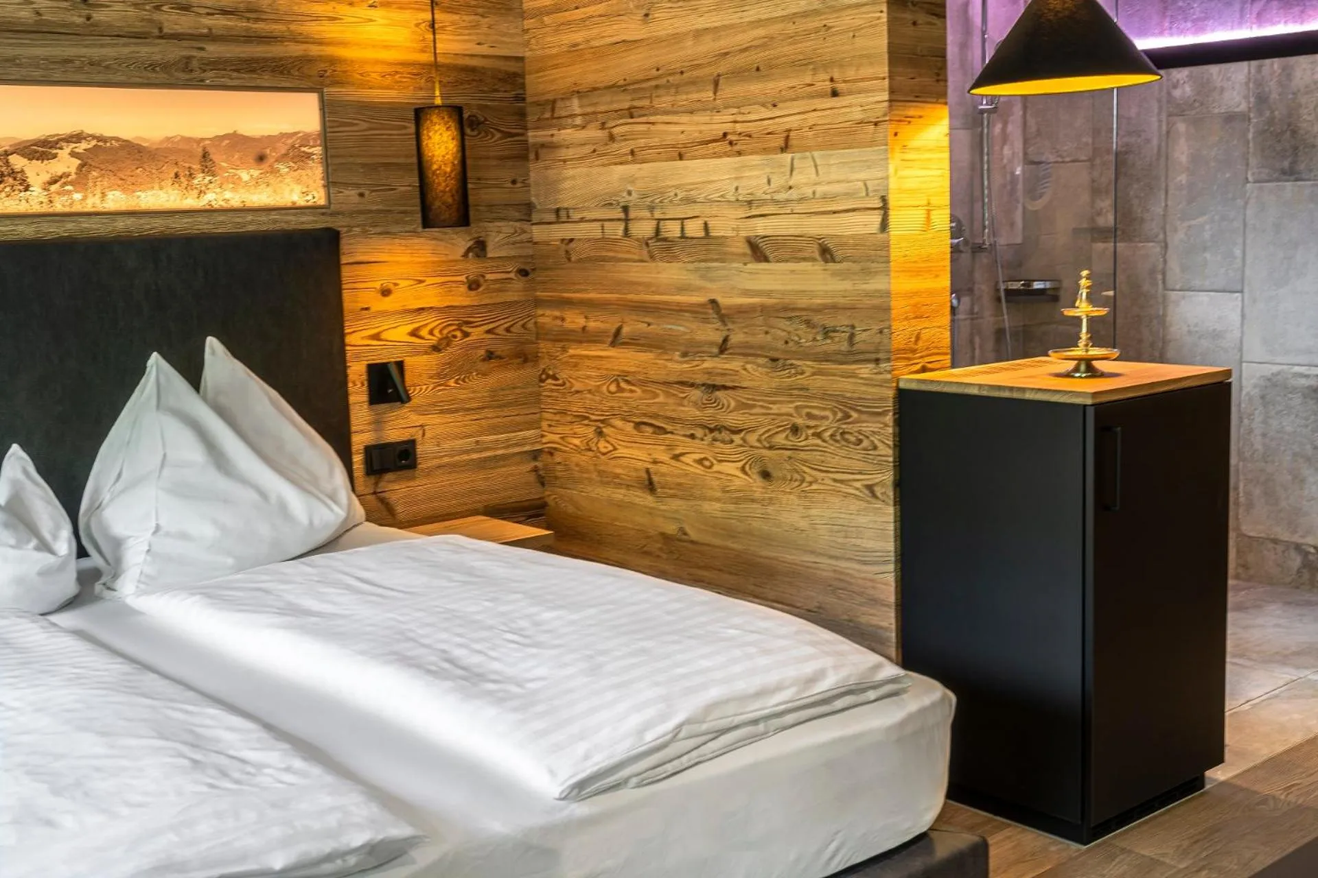 Photo of the whole room, Bed in DAS Hintersee