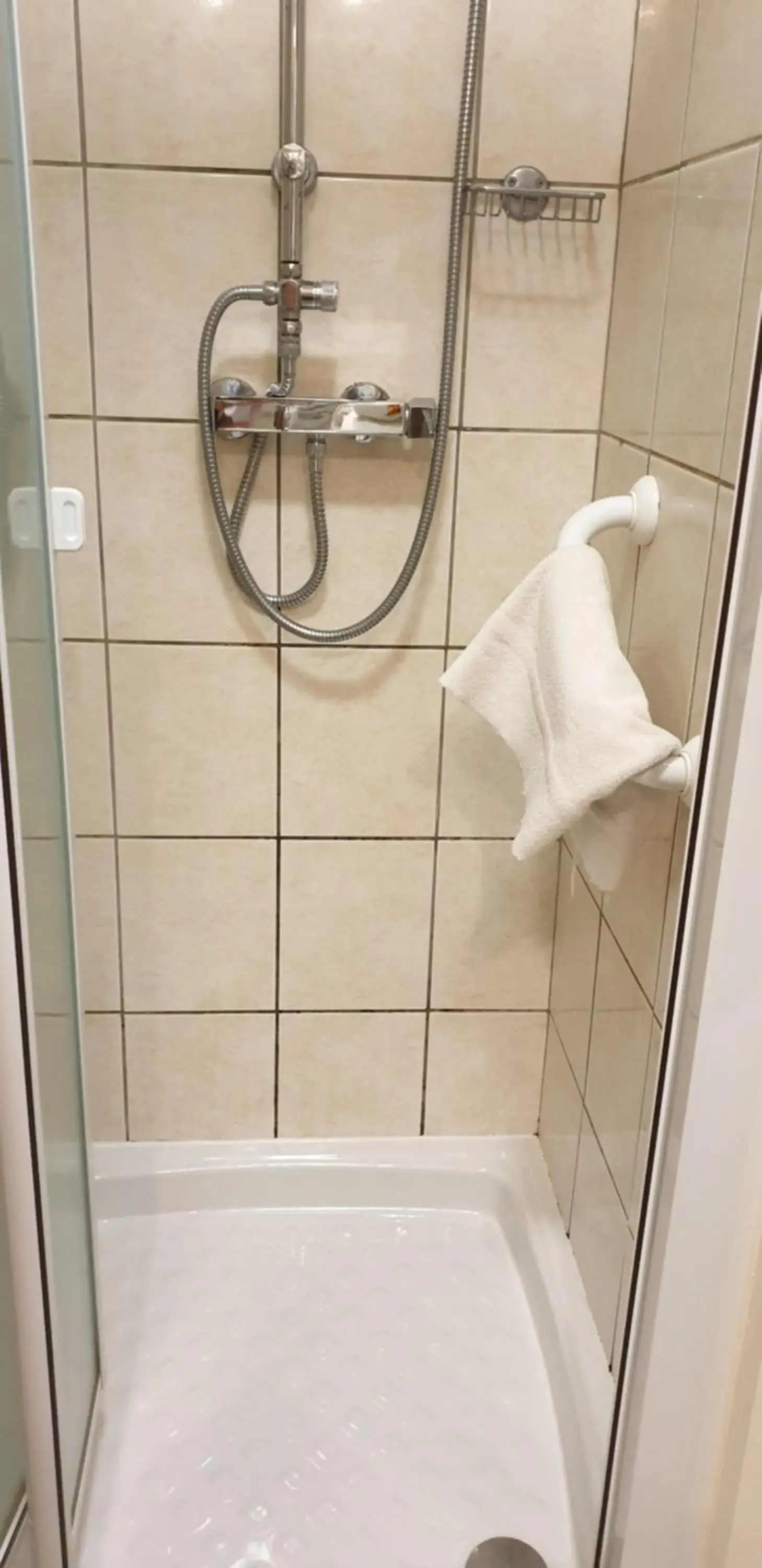 Logis Hôtel & Restaurant Le Fleurance Logis Hôtel & Restaurant Le Fleurance