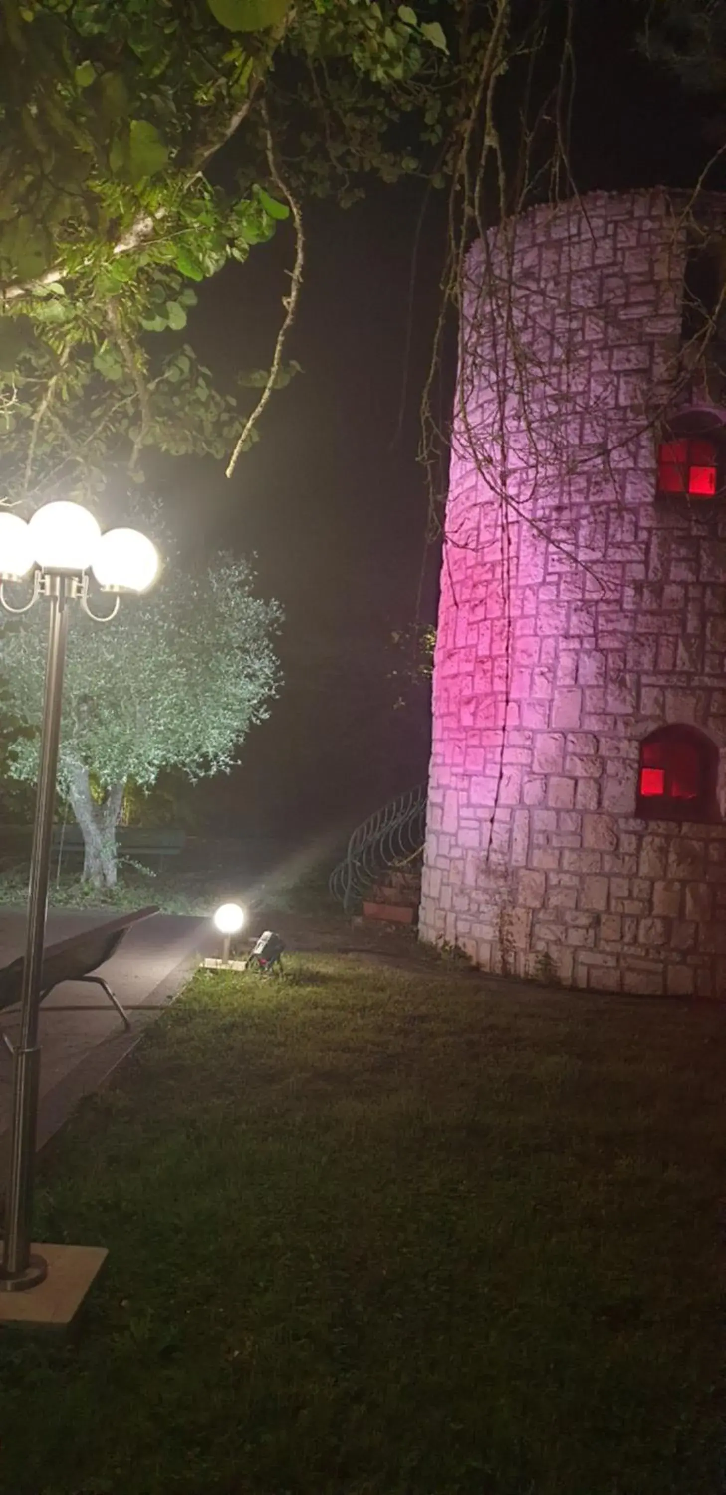 Logis Hôtel & Restaurant Le Fleurance Logis Hôtel & Restaurant Le Fleurance