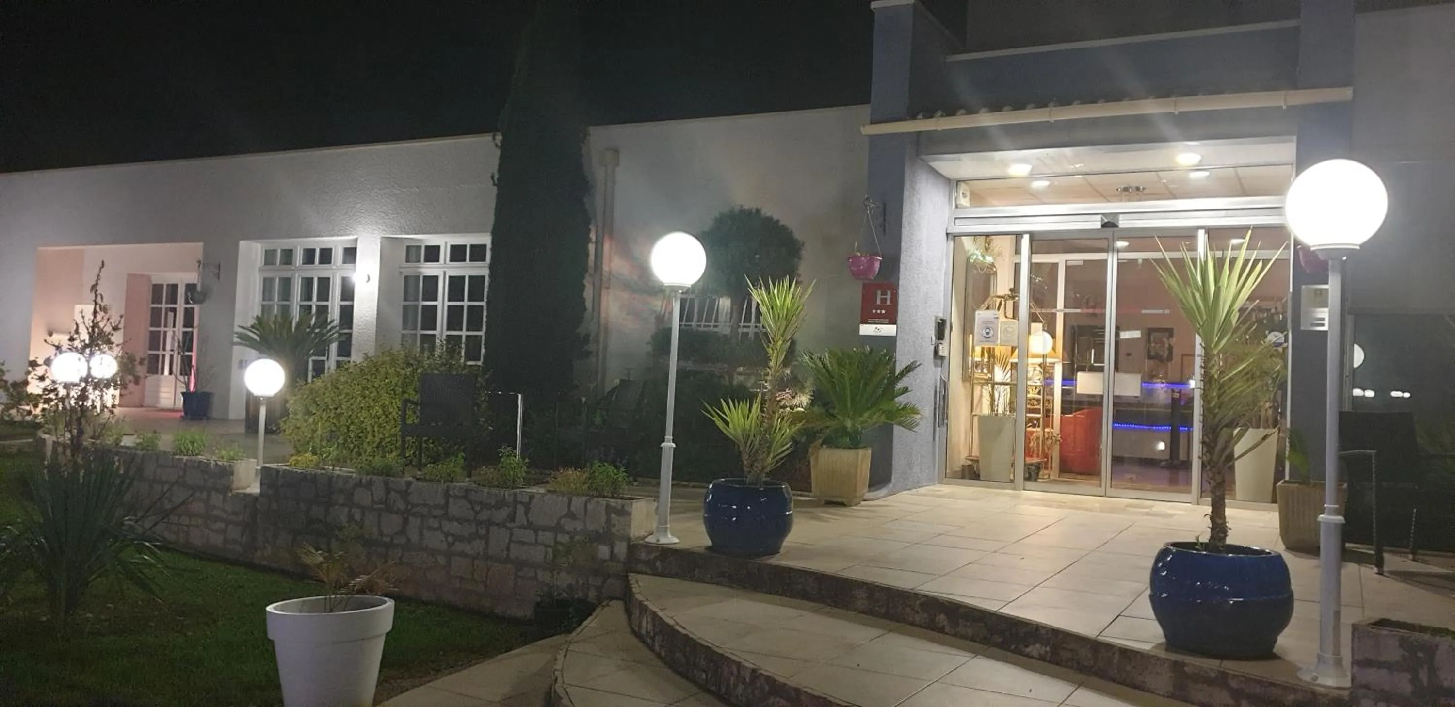 Logis Hôtel & Restaurant Le Fleurance