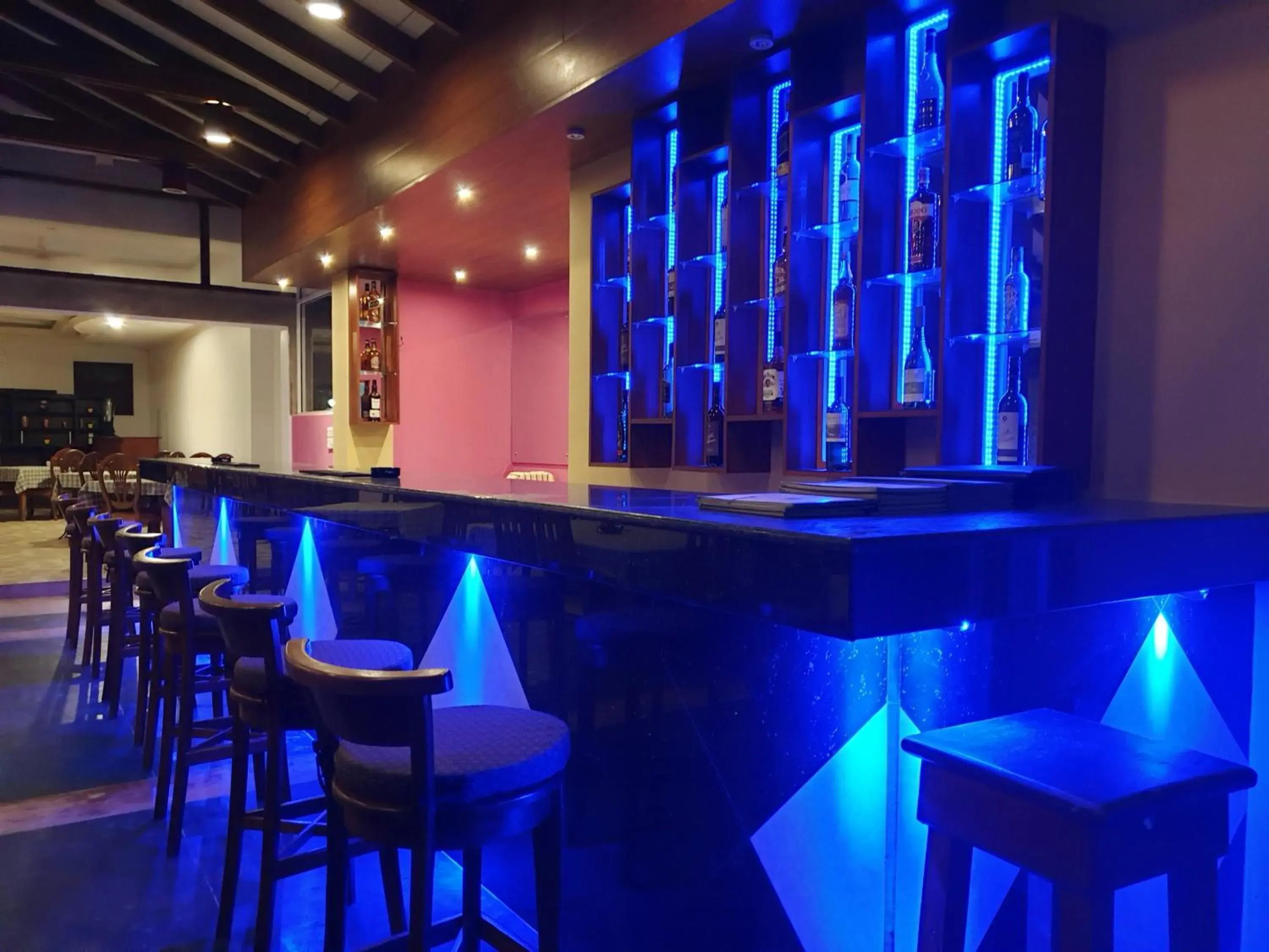 Restaurant/places to eat in Oasey Beach Hotel Restaurant/places to eat in Oasey Beach Hotel