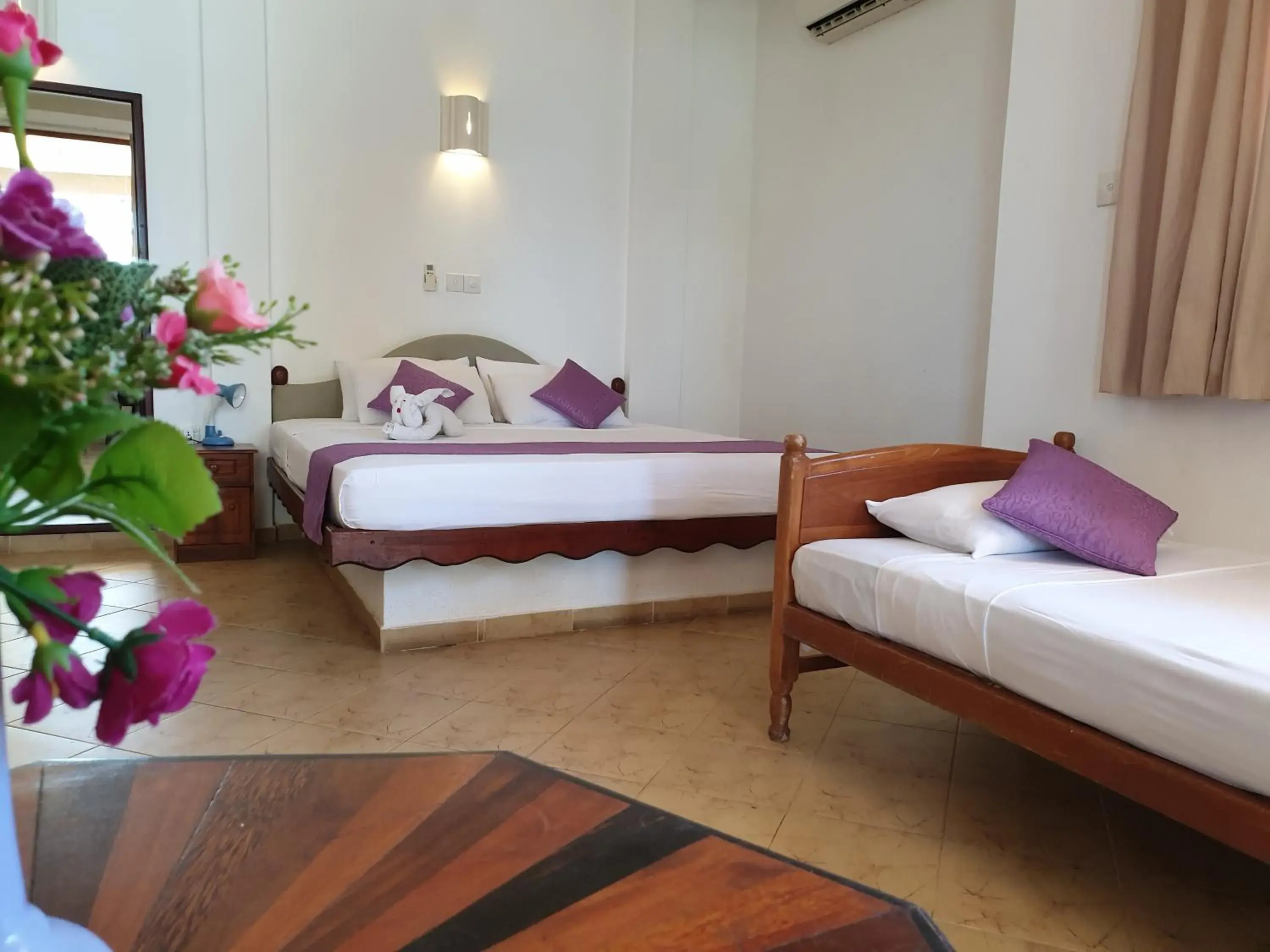 Bed in Oasey Beach Hotel Bed in Oasey Beach Hotel