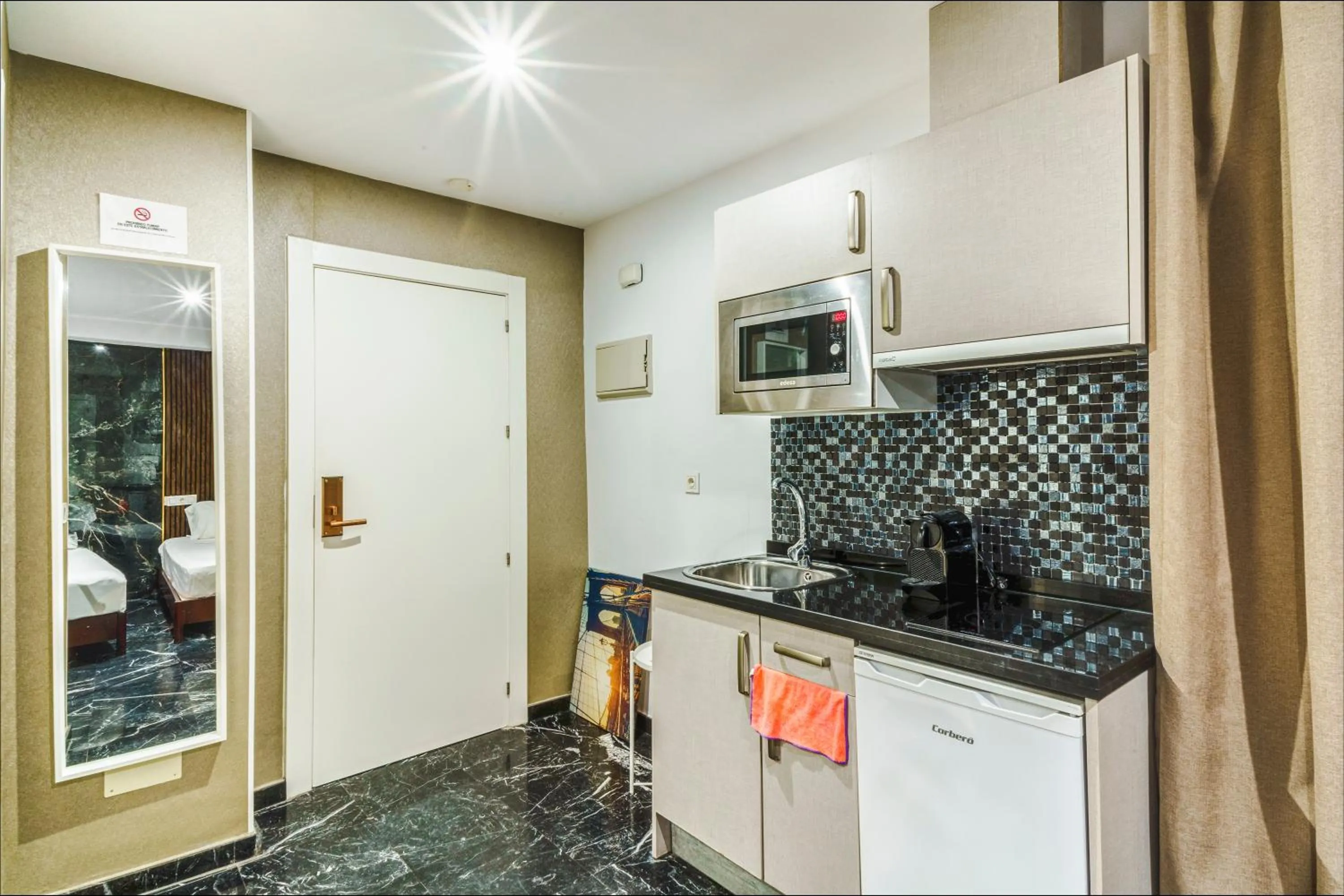 Kitchen or kitchenette in Costa Marbella Star Light