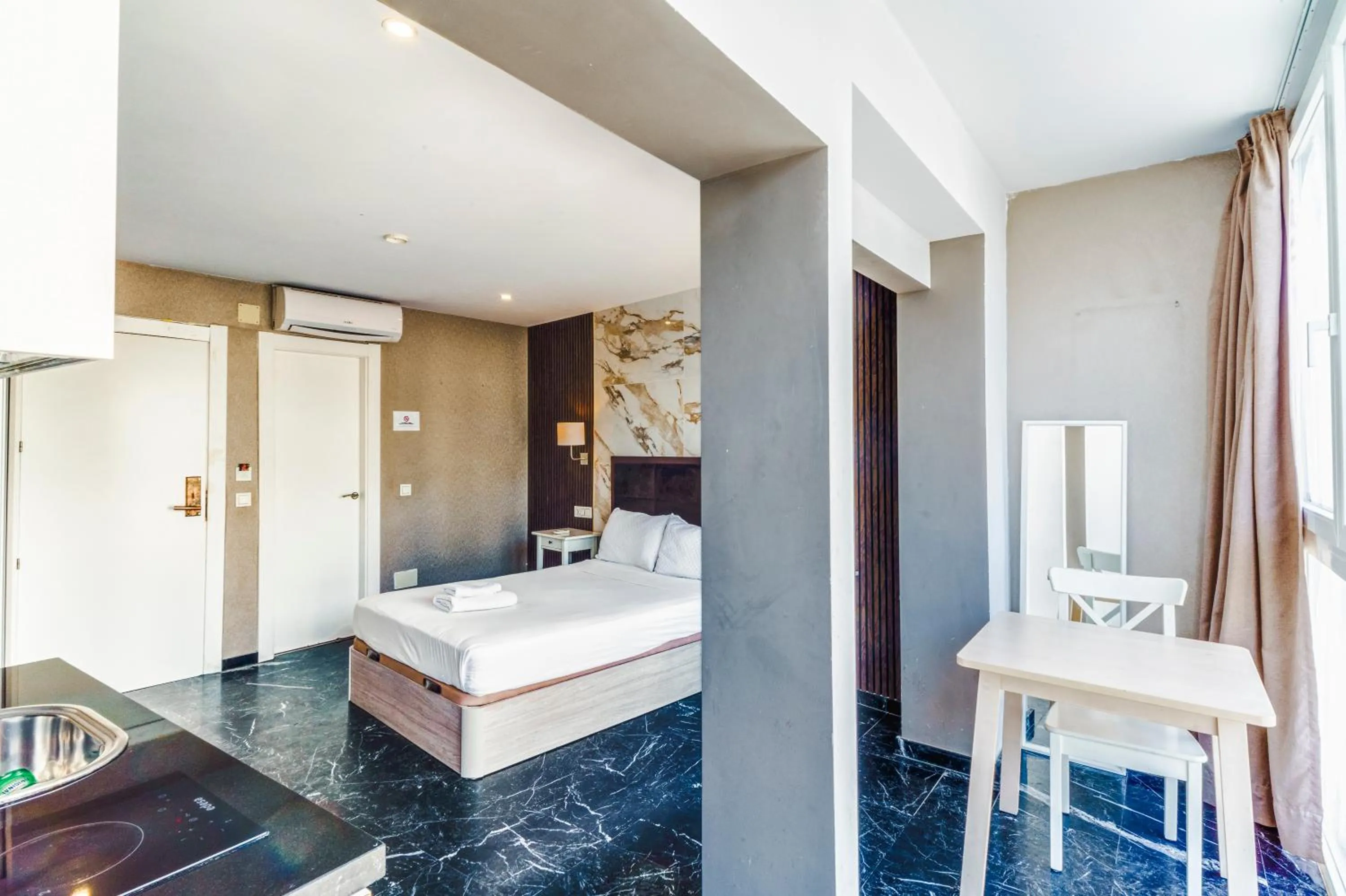 Bed in Costa Marbella Star Light