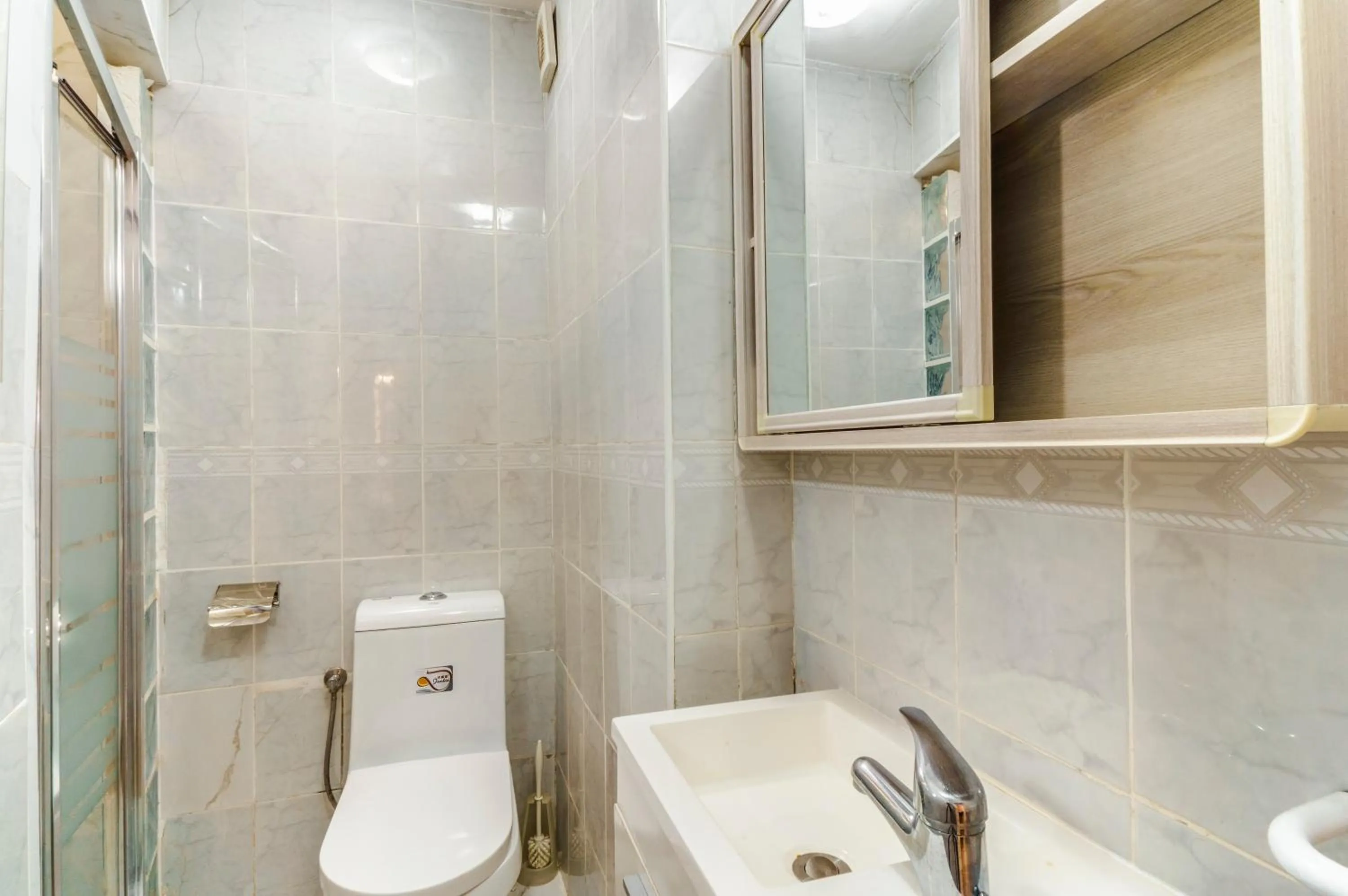 Shower in Costa Marbella Star Light