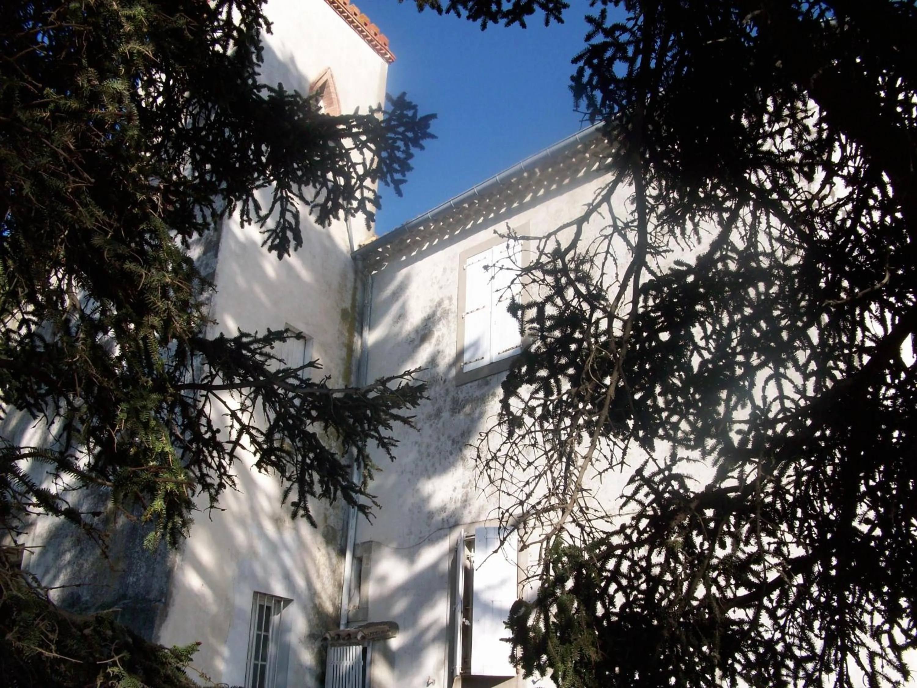Facade/entrance in Le Domaine Du Chapitre