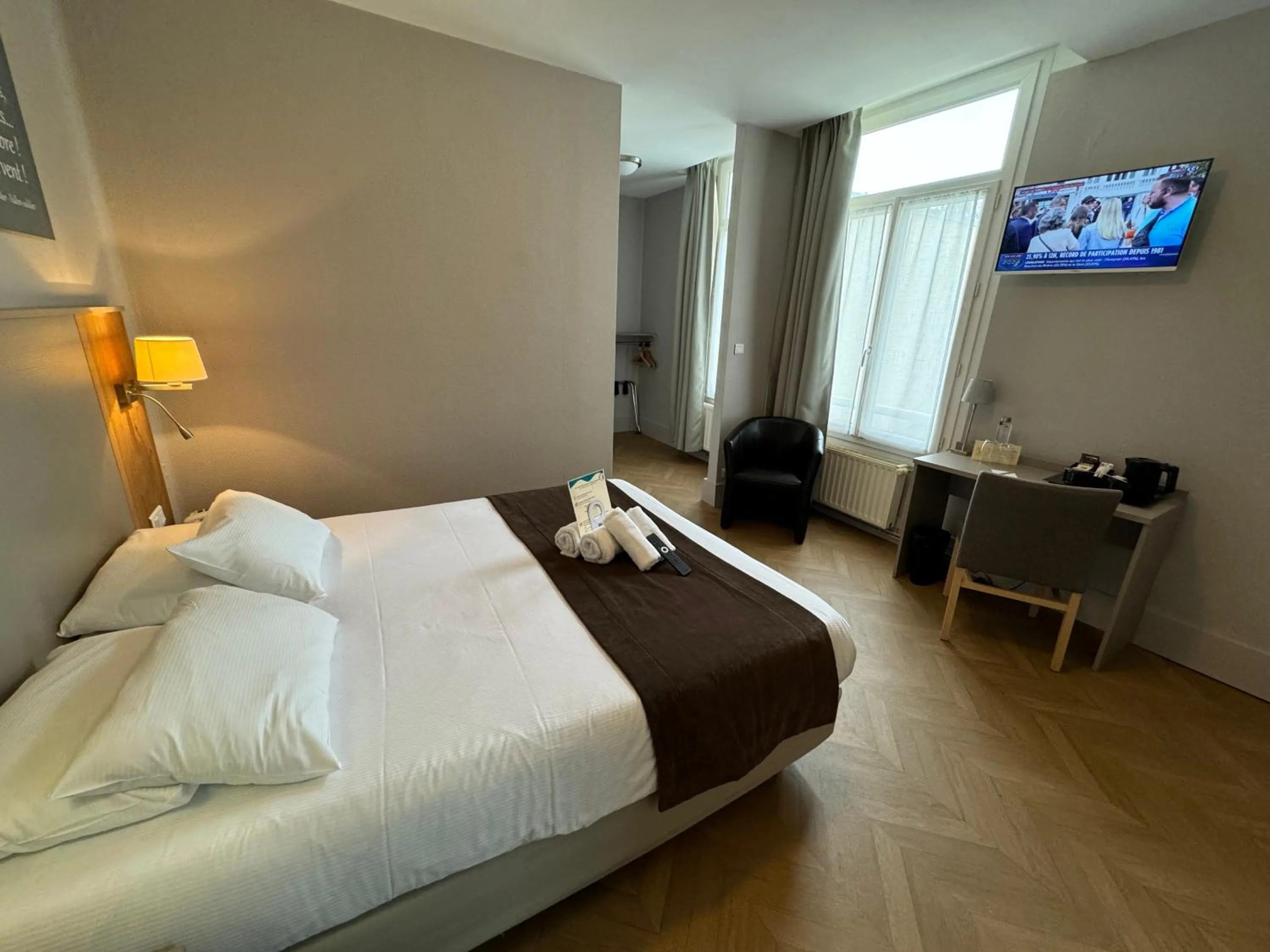 Bedroom, Bed in Hôtel Villa Des 2 Caps