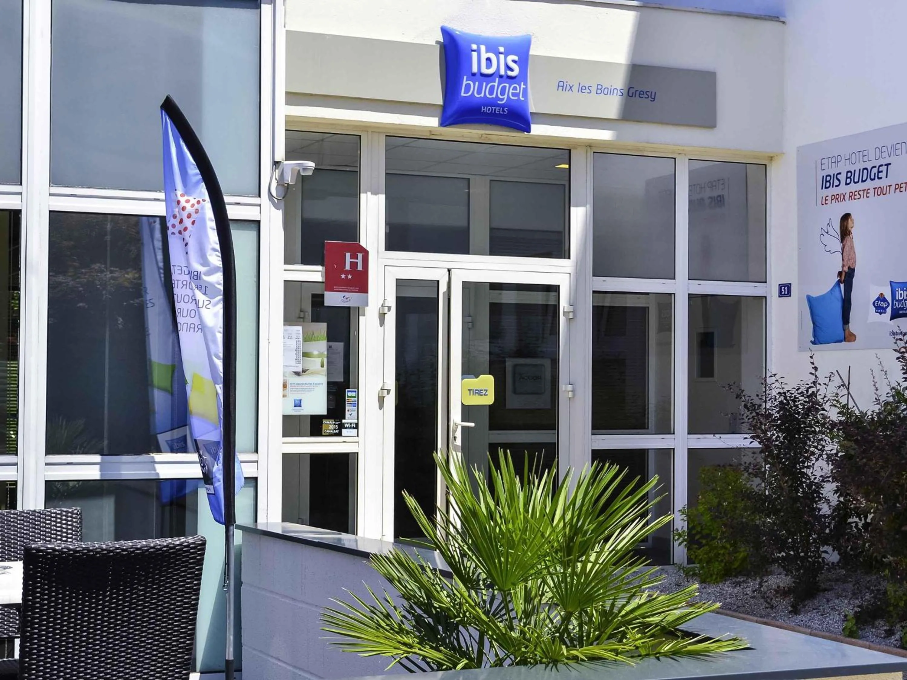 Property building in Hotel ibis budget Aix Les Bains - Grésy