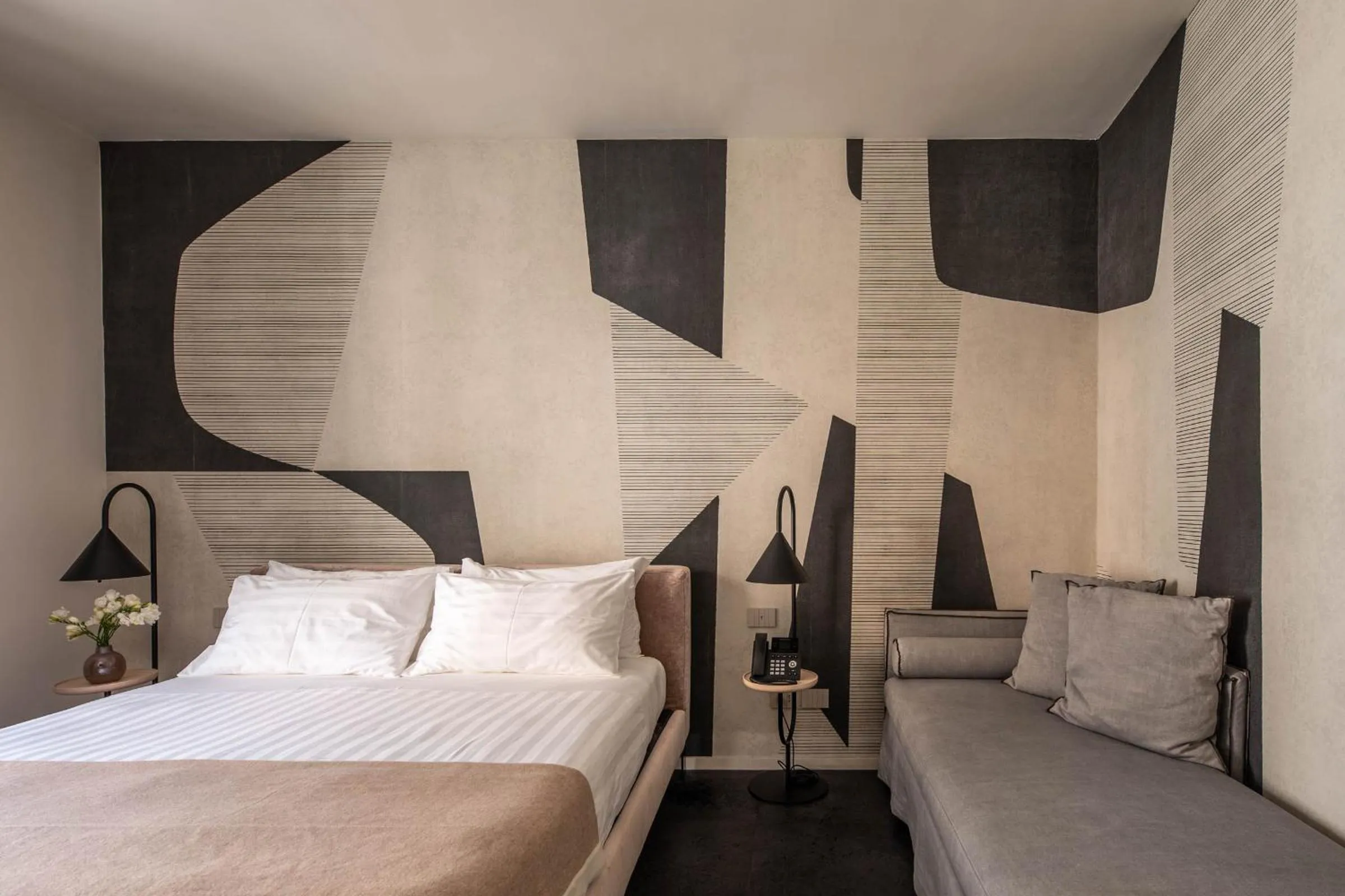 Photo of the whole room, Bed in Arco Vecchio Urban Suite - Epoca Collection