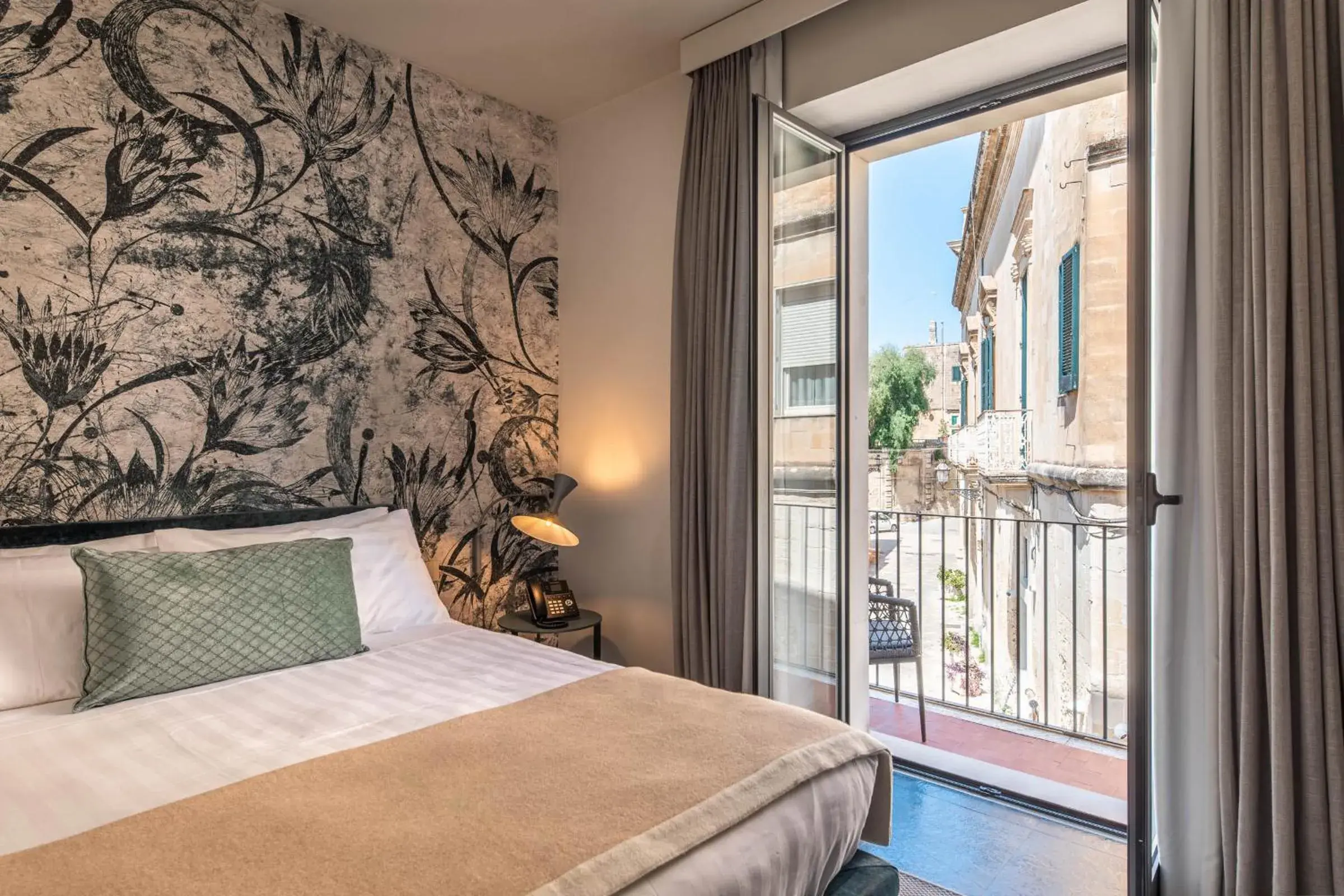 View (from property/room), Bed in Arco Vecchio Urban Suite - Epoca Collection View (from property/room), Bed in Arco Vecchio Urban Suite - Epoca Collection