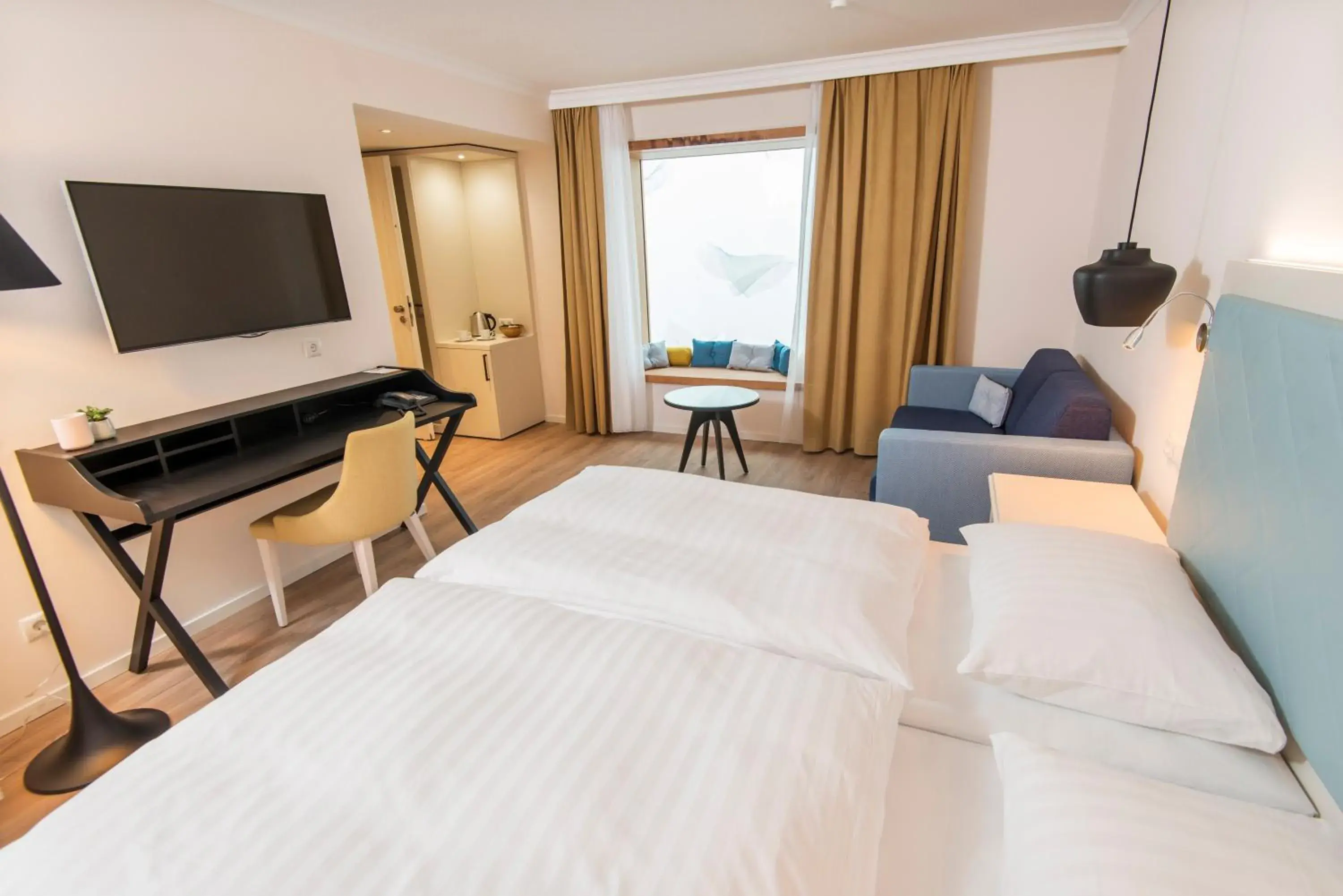 Grosses Wohnzimmer zum Lichthof in Hotel Zur alten Post Grosses Wohnzimmer zum Lichthof in Hotel Zur alten Post