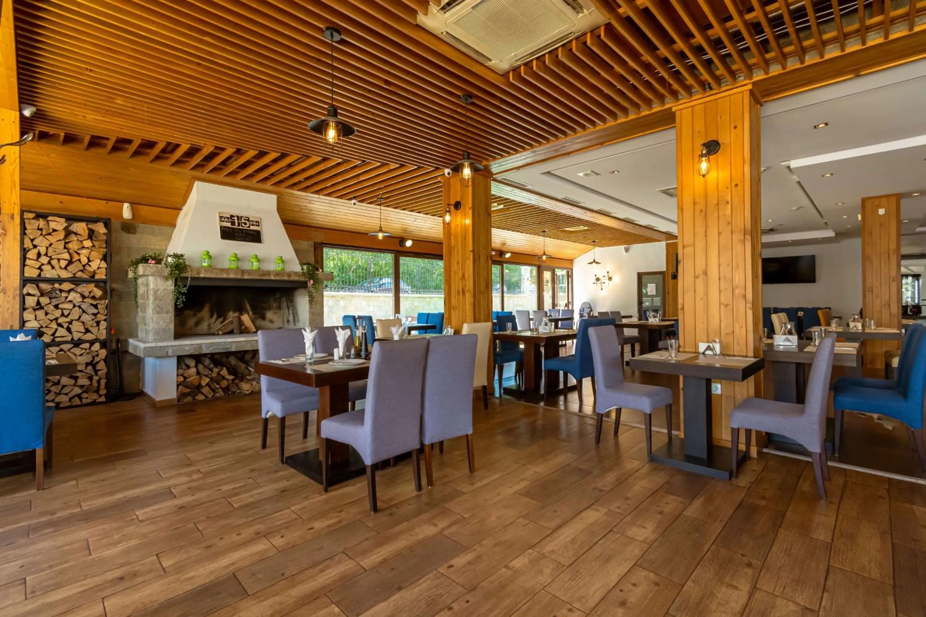 Restaurant/places to eat in The Balkan Jewel Resort, Trademark Collection by Wyndham