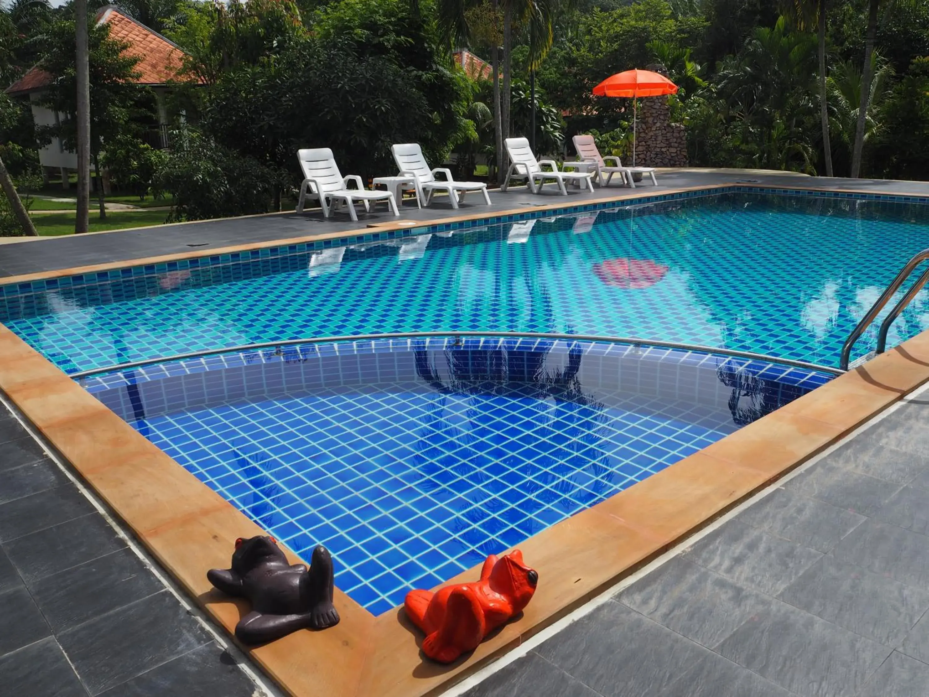 Swimming pool in Supsangdao Resort Swimming pool in Supsangdao Resort