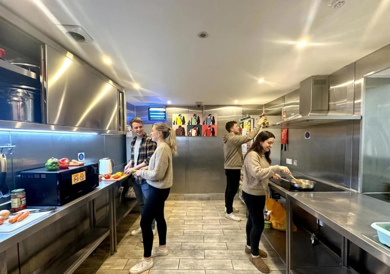 Communal kitchen in Smart Hyde Park Inn