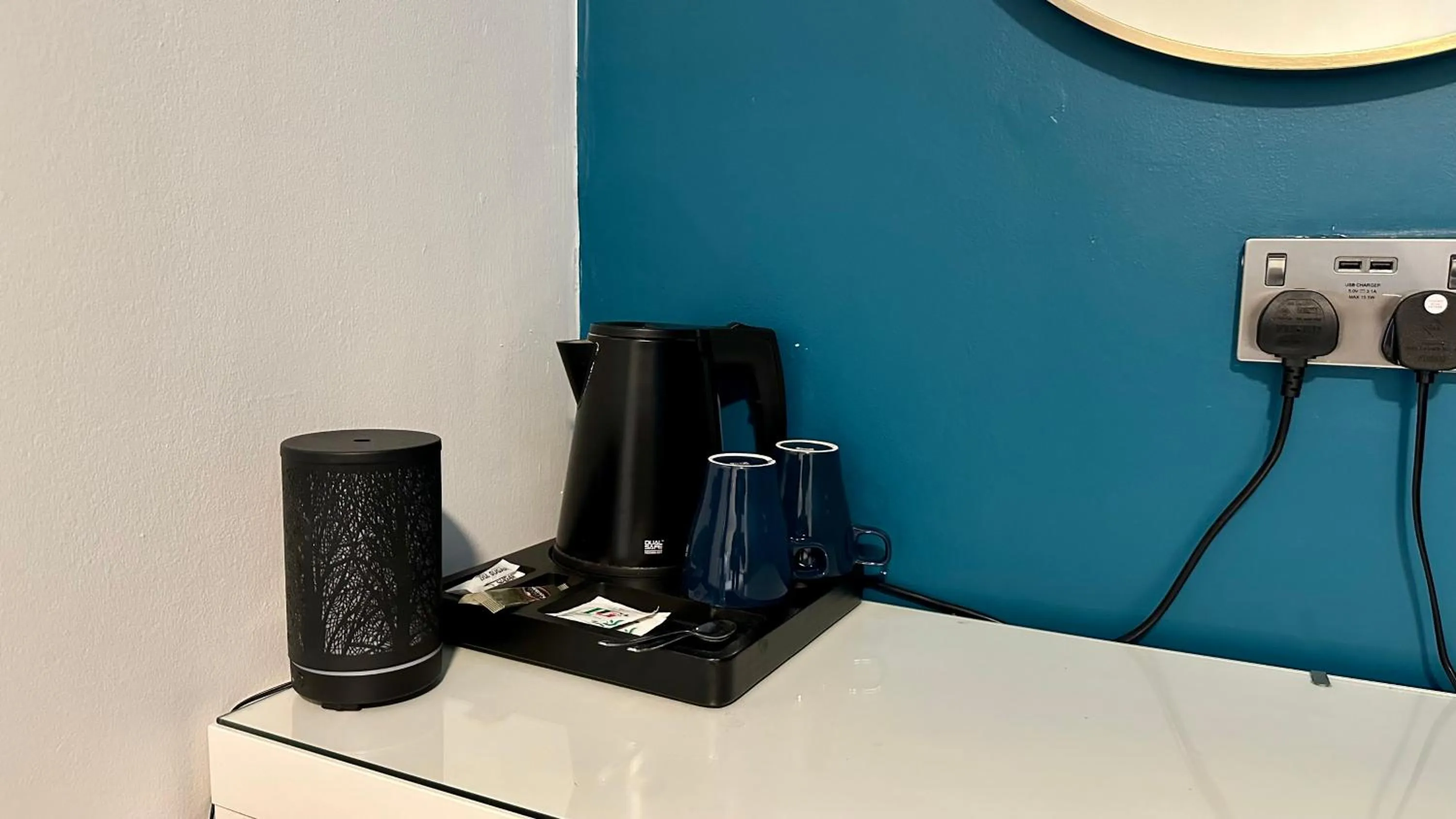 Coffee/tea facilities in Smart Hyde Park Inn