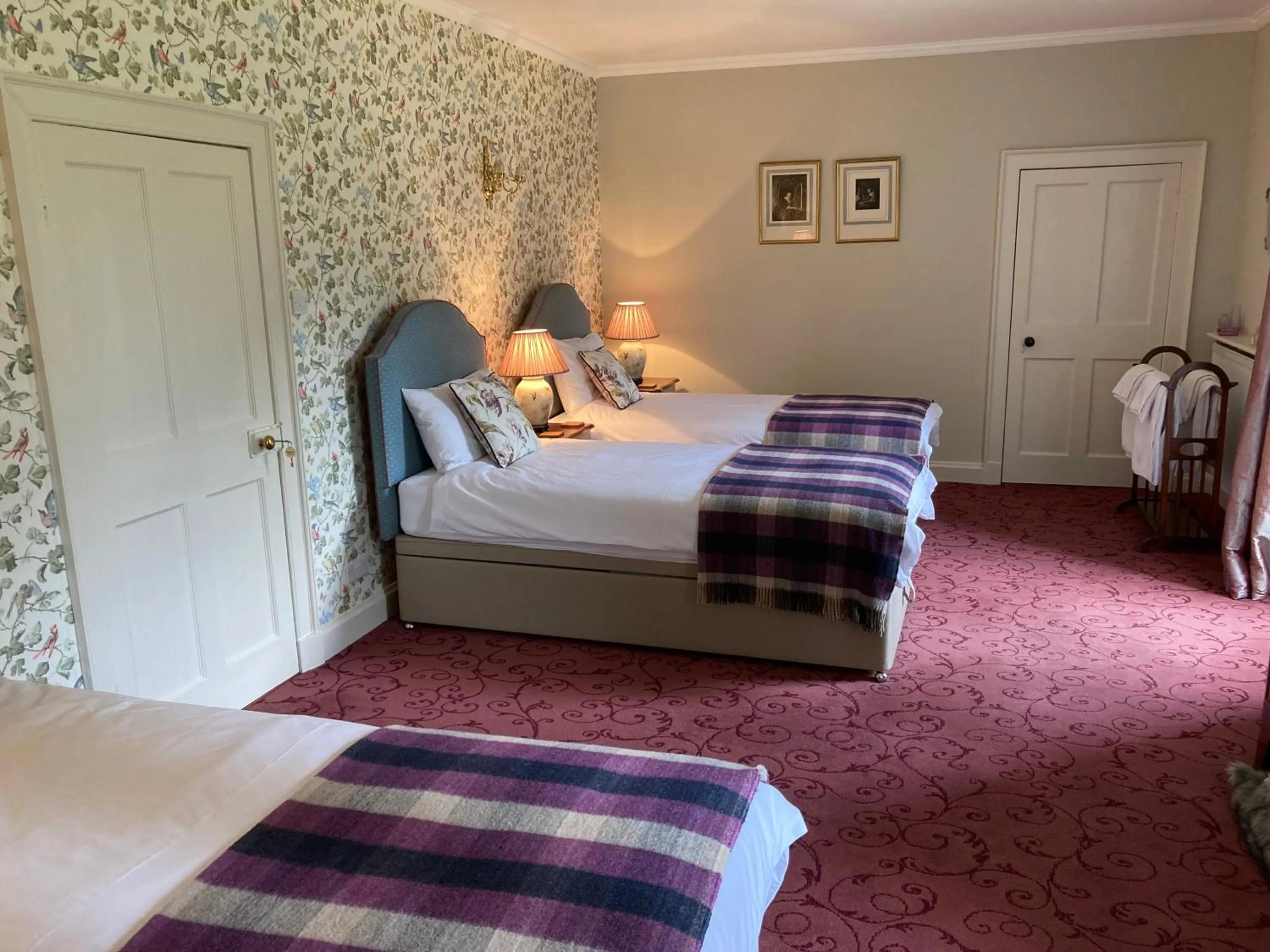 Photo of the whole room, Bed in Bedrule Old Manse B&B