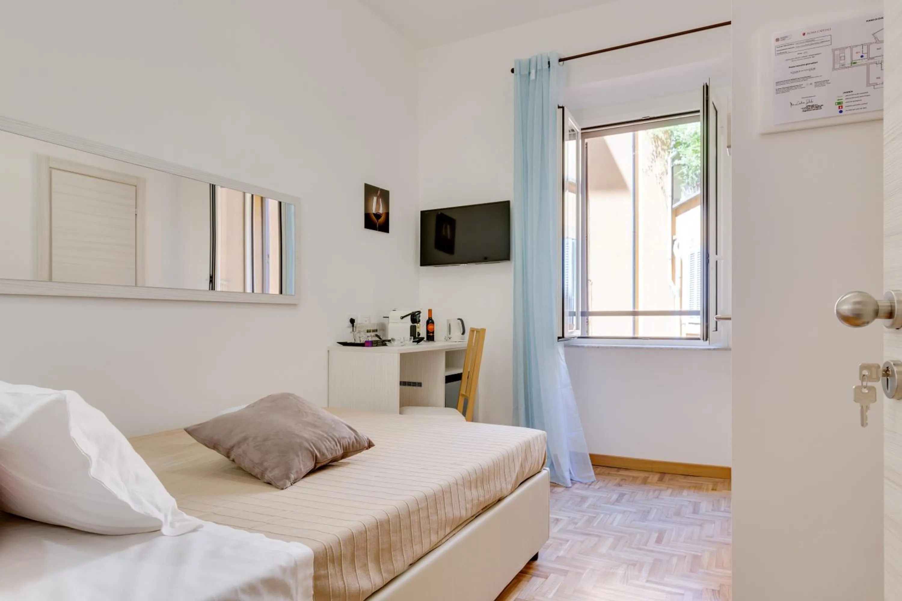 TV and multimedia, Bed in Dolce Luxury Rooms