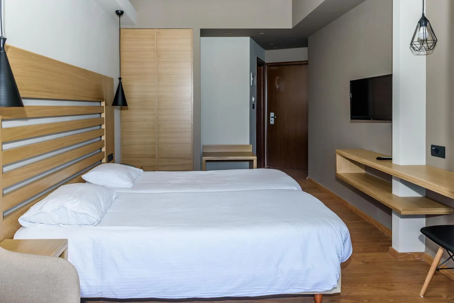 Photo of the whole room, Bed in Agamemnon Hotel