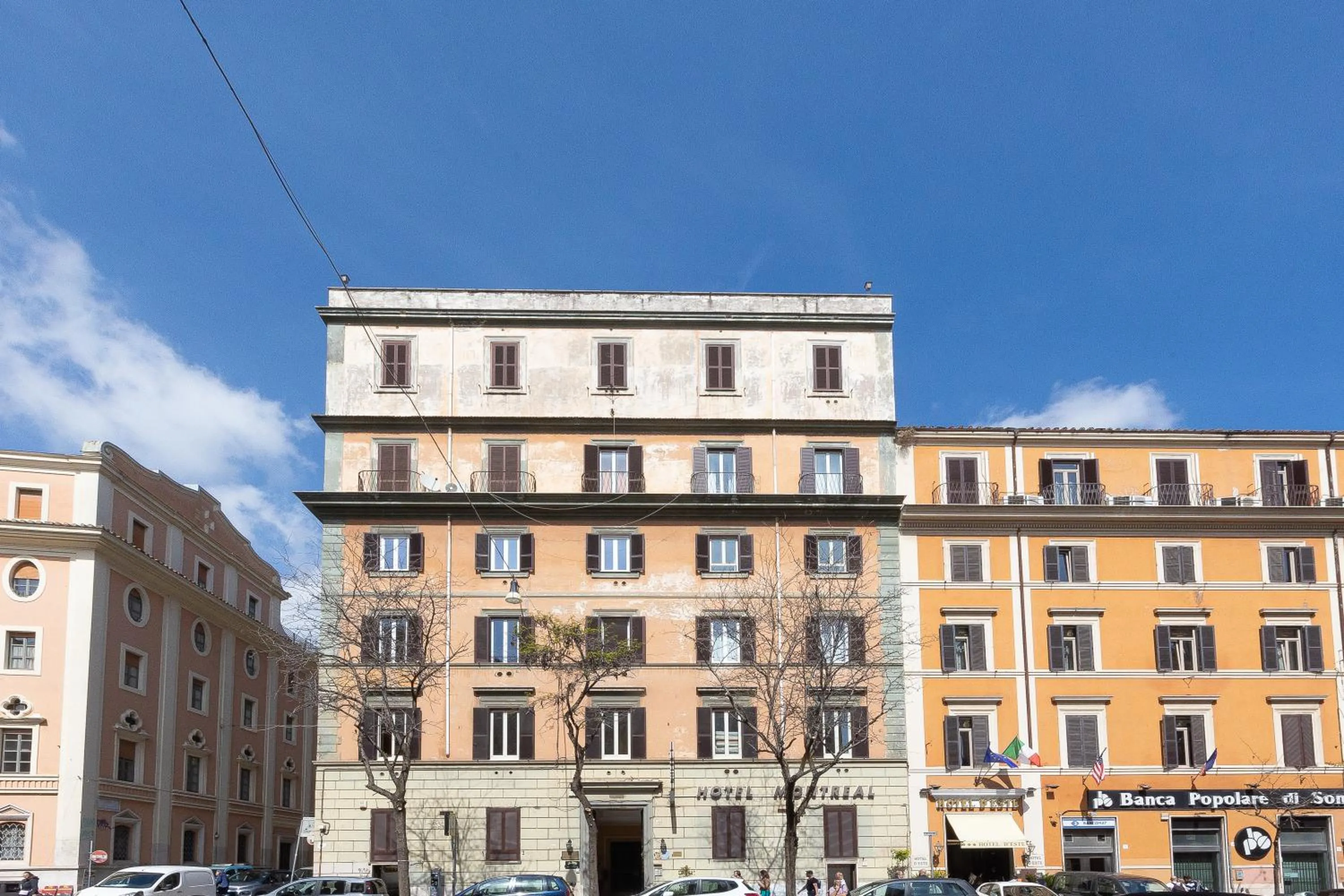 Property building in Rome To Stay