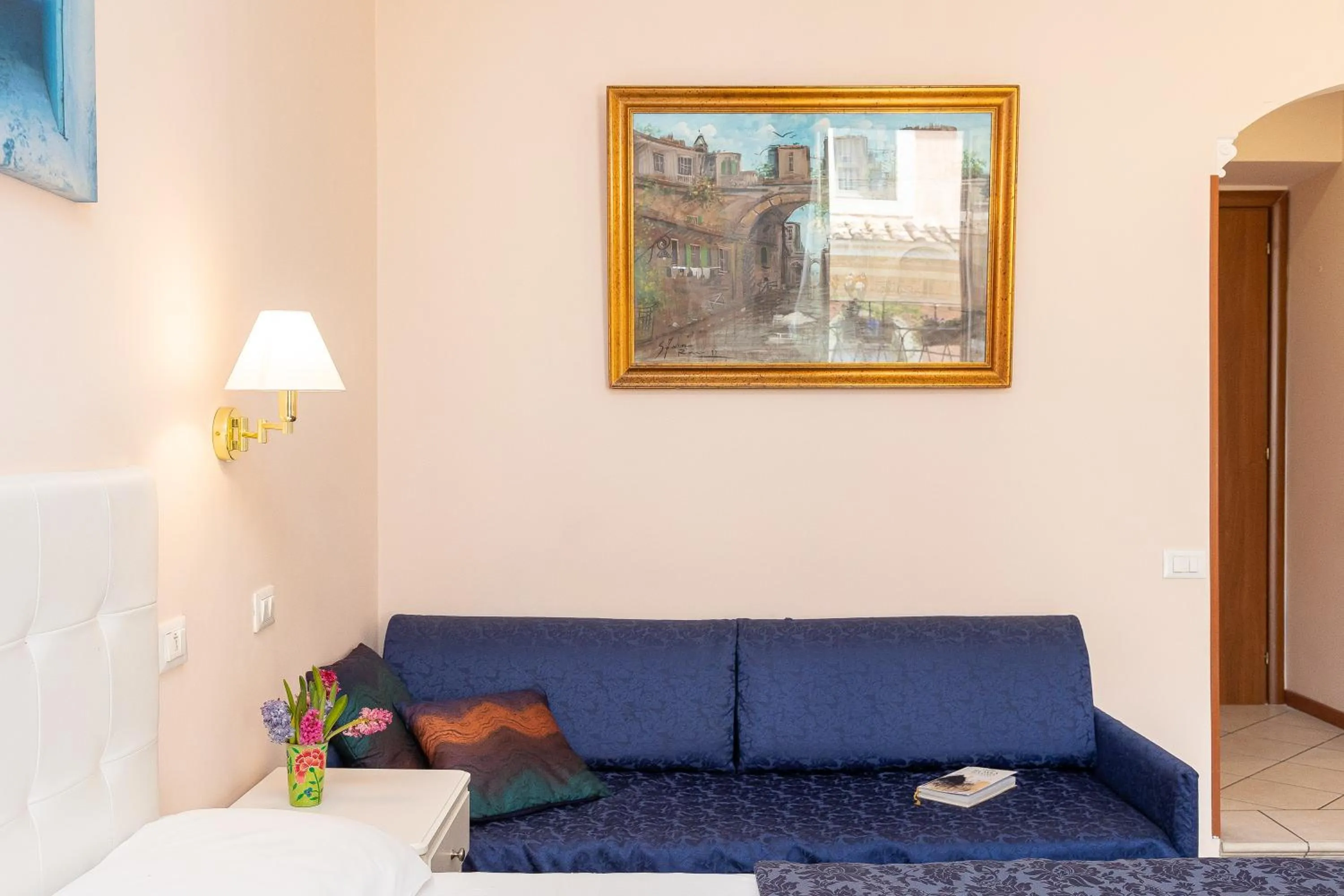 Bedroom in Rome To Stay