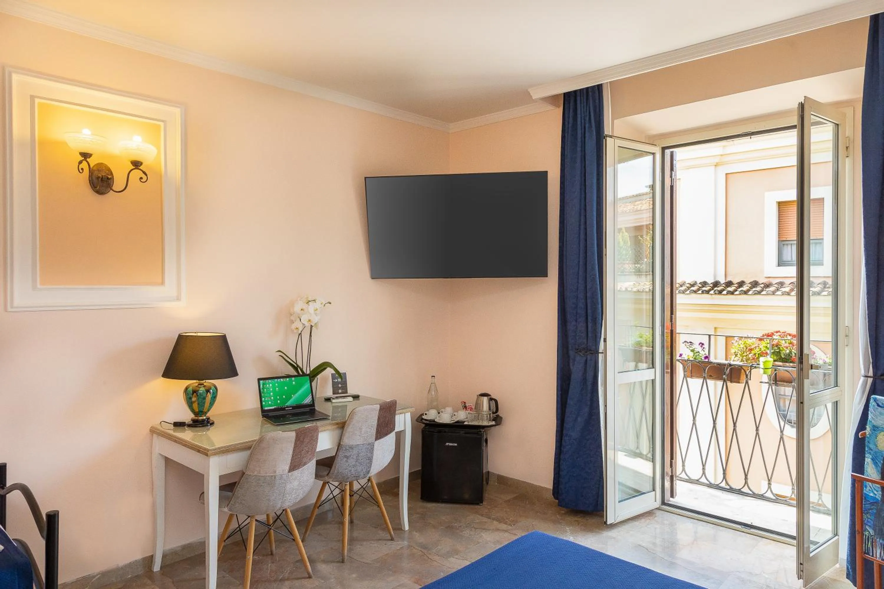 Bedroom in Rome To Stay