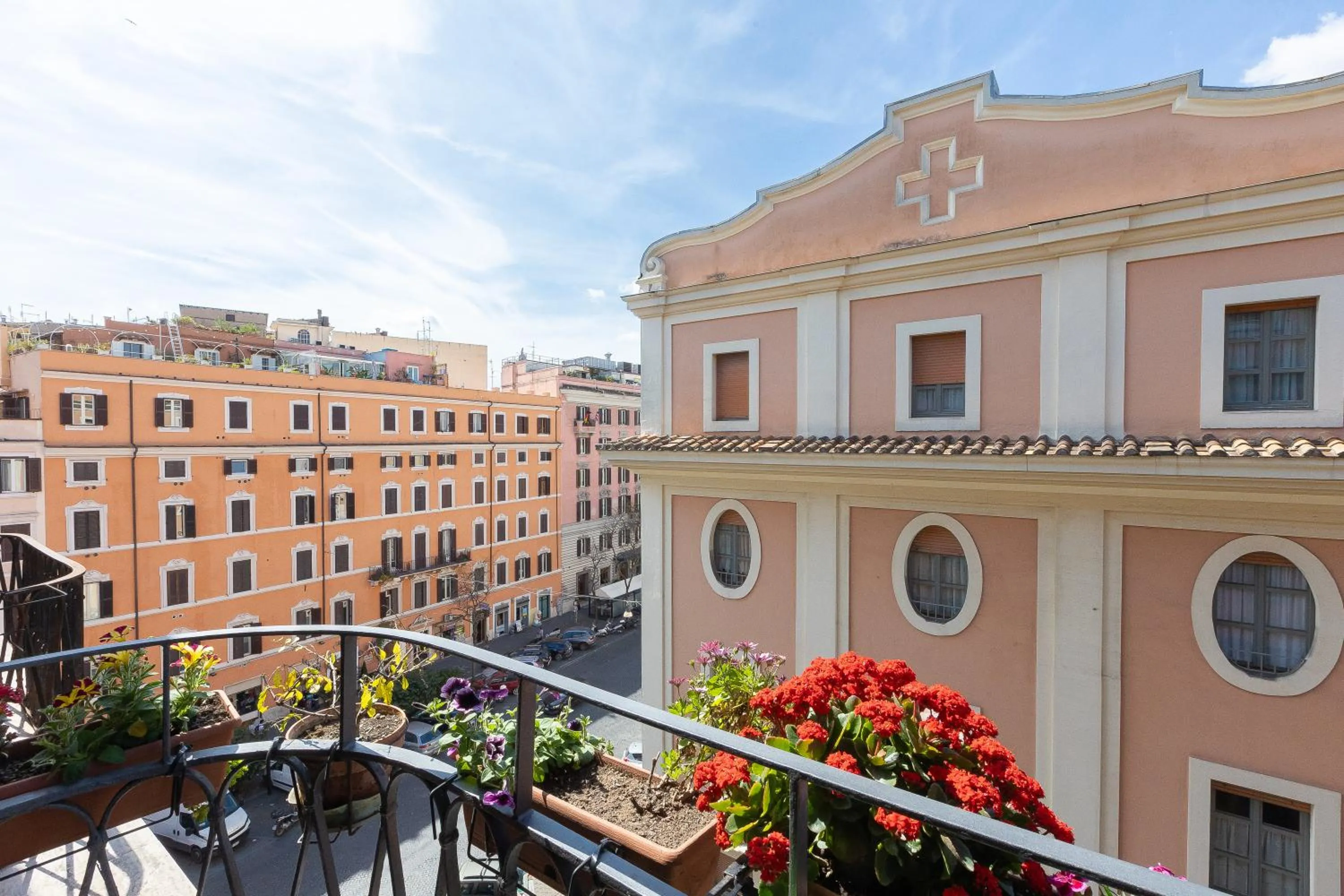 City view in Rome To Stay