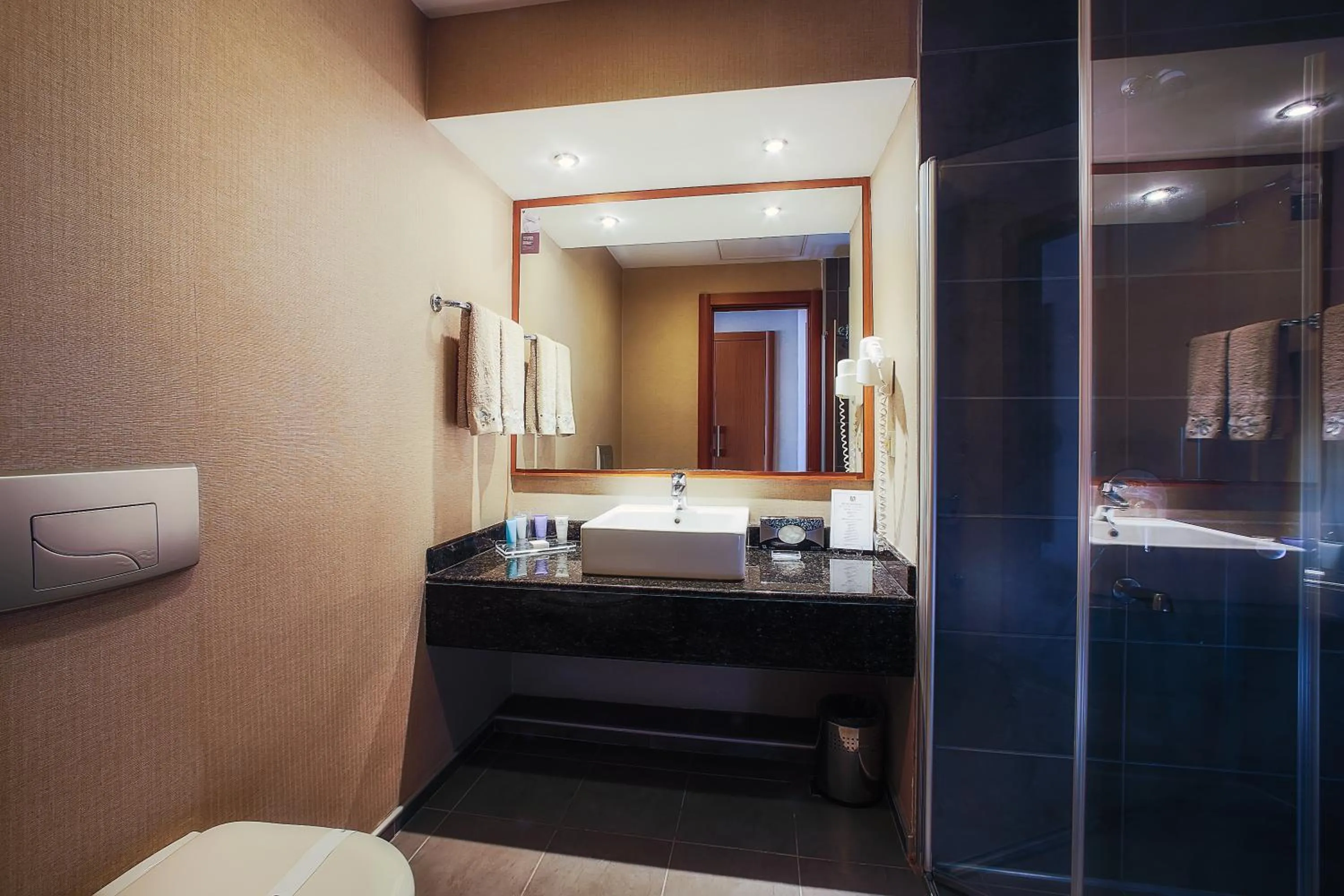 Shower in Hotel Anatolia