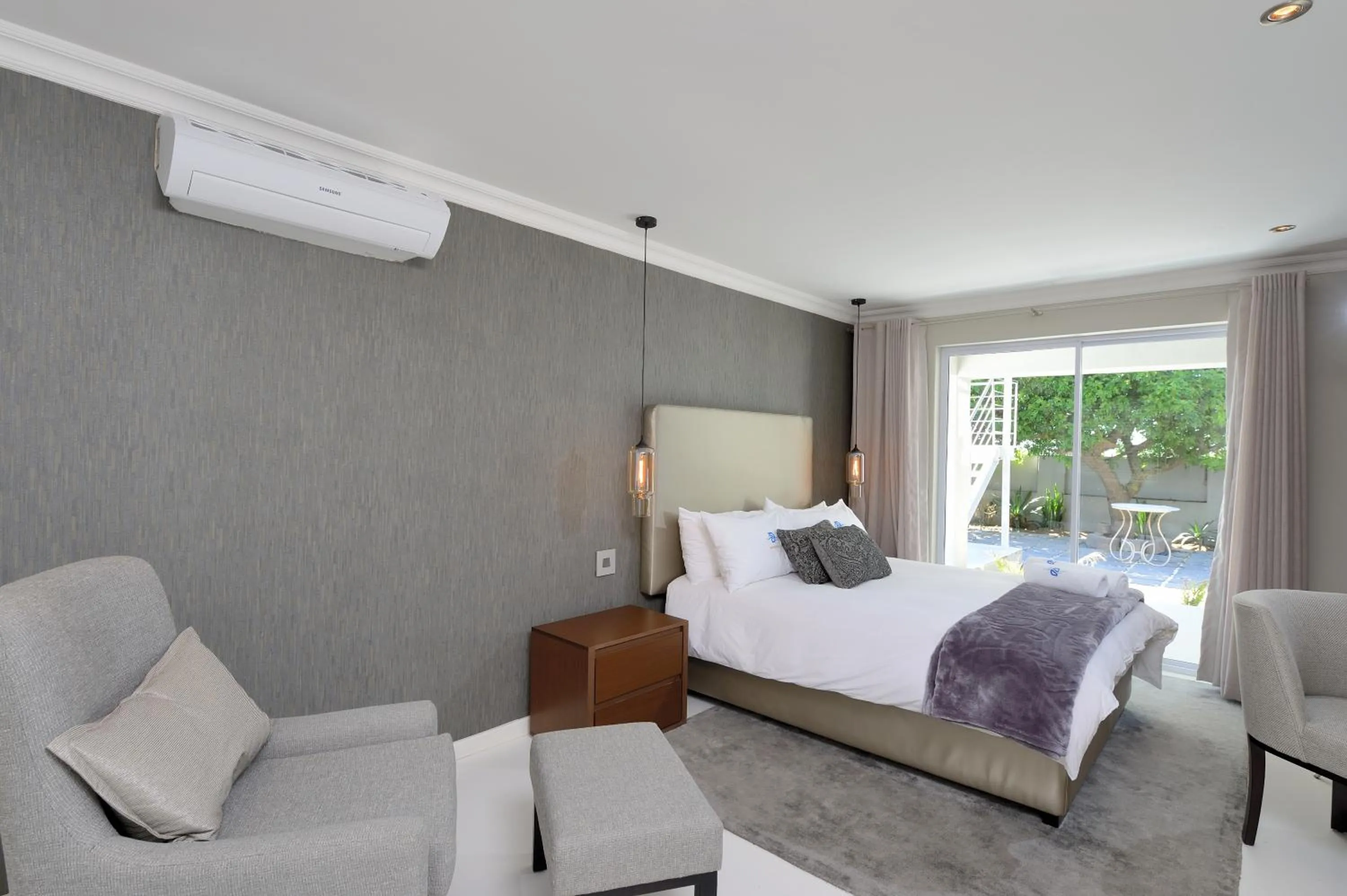 Living room, Bed in Grand Blue D