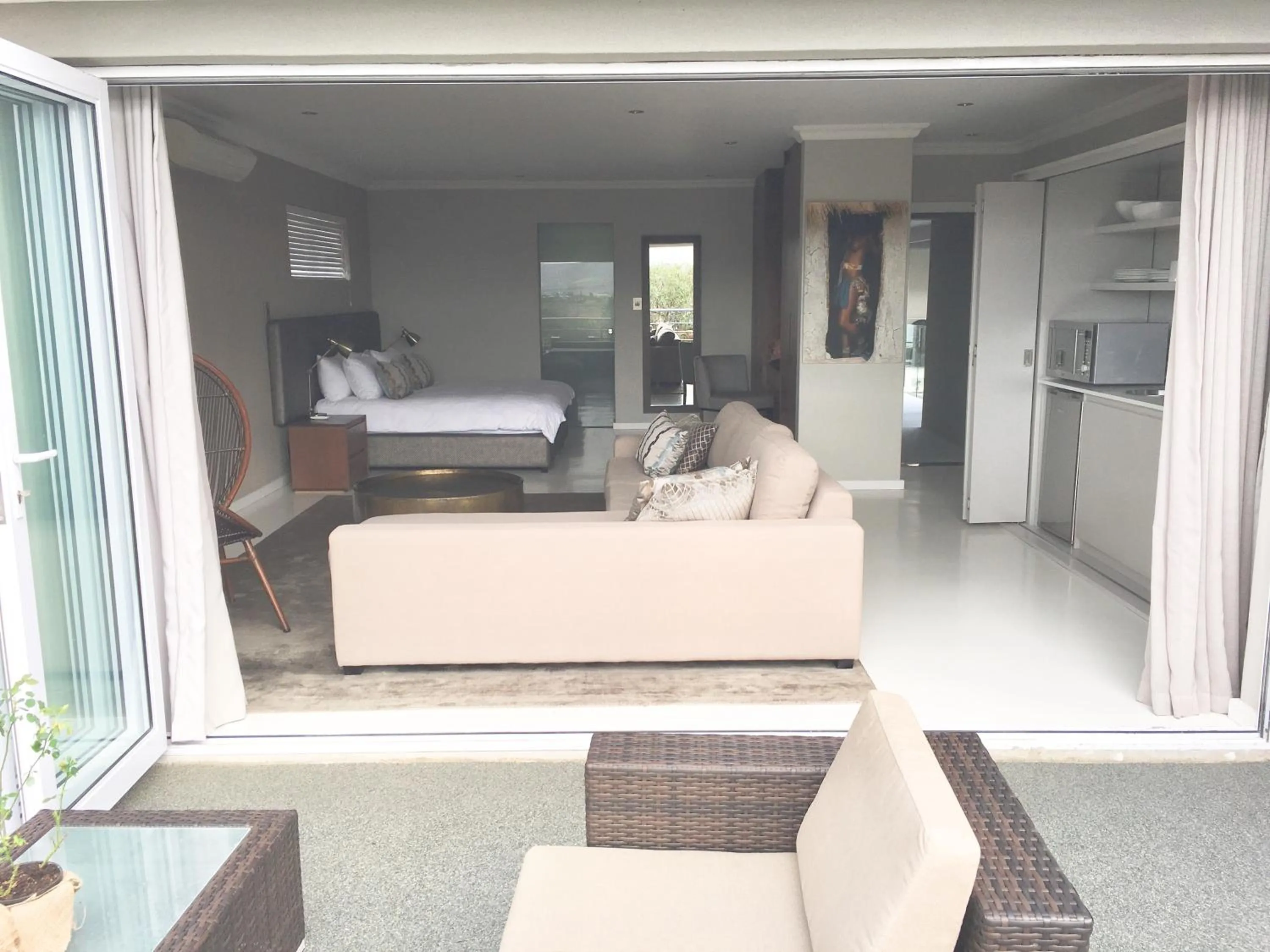 Patio in Grand Blue D