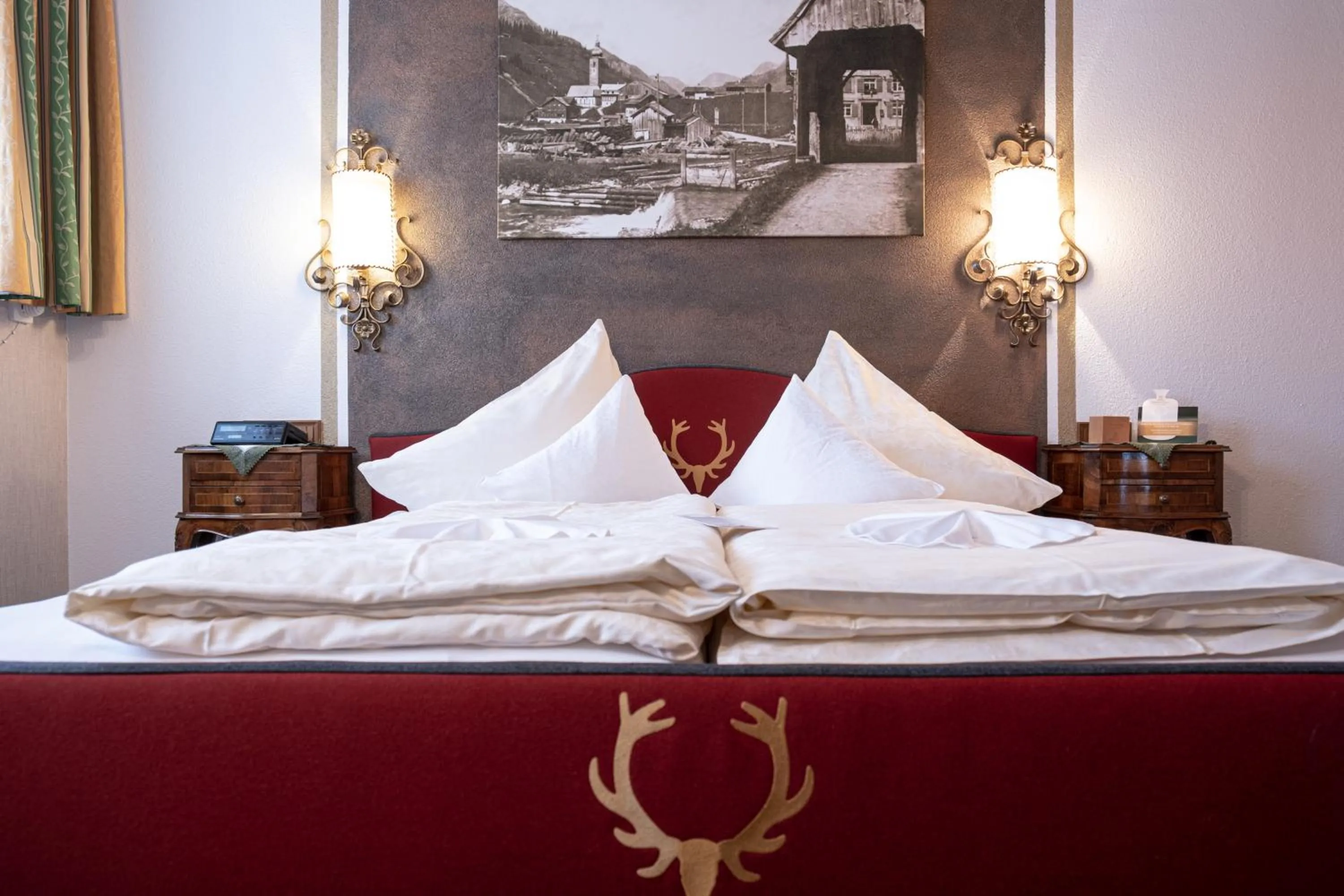 Bed in Hotel Jagdhaus Monzabon