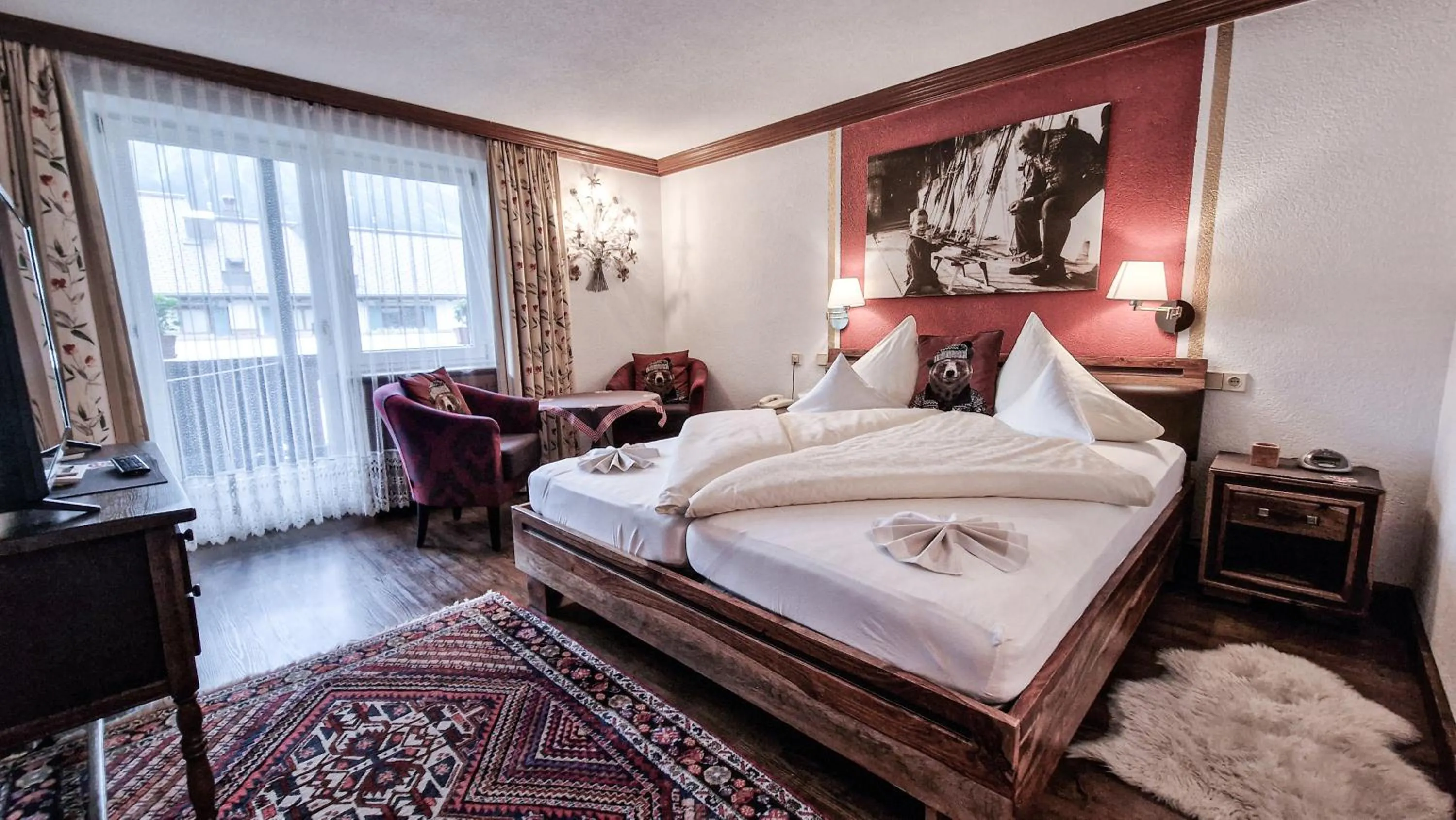 Bed in Hotel Jagdhaus Monzabon