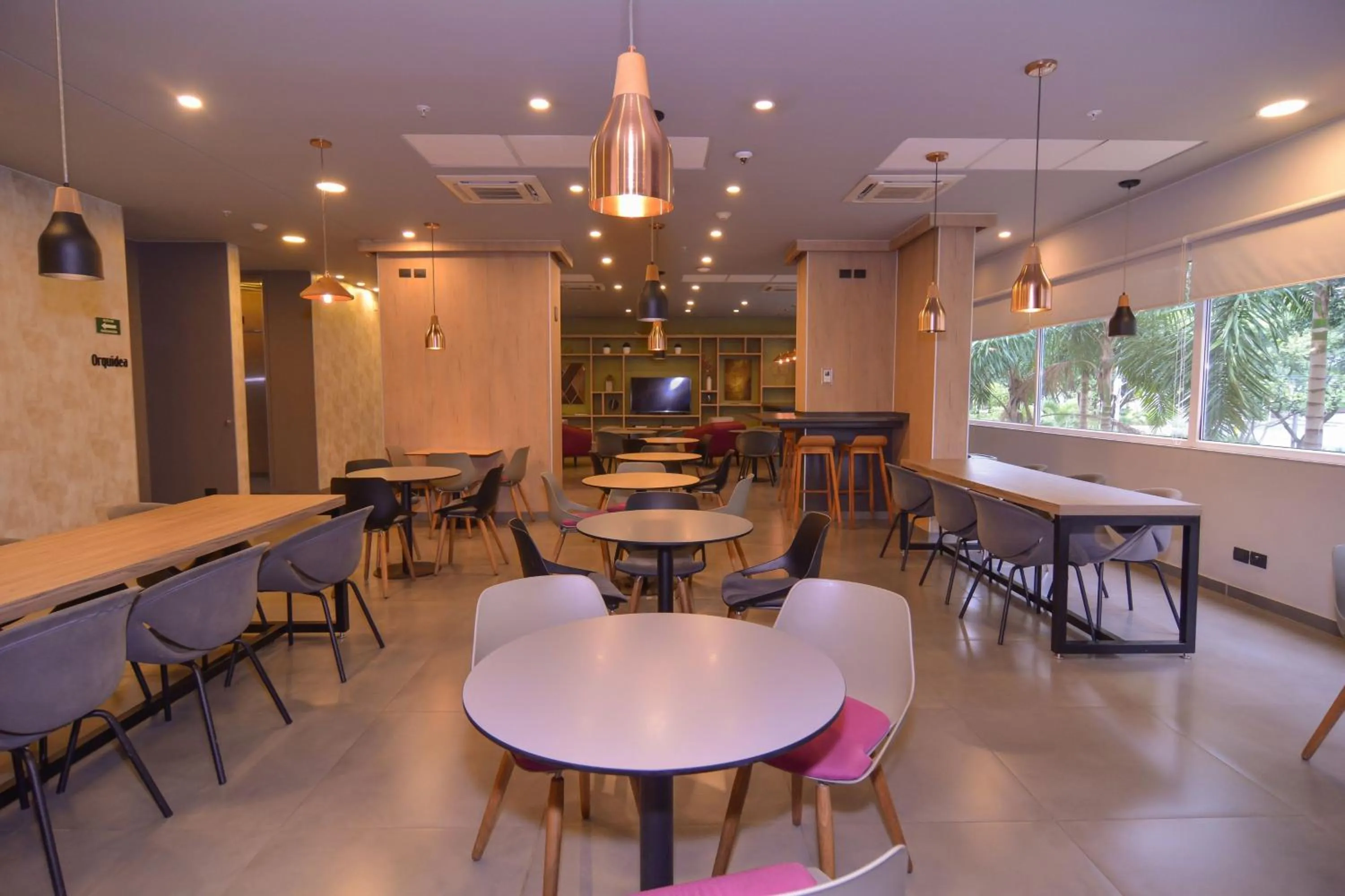 Breakfast in City Express Plus by Marriott Medellín Colombia