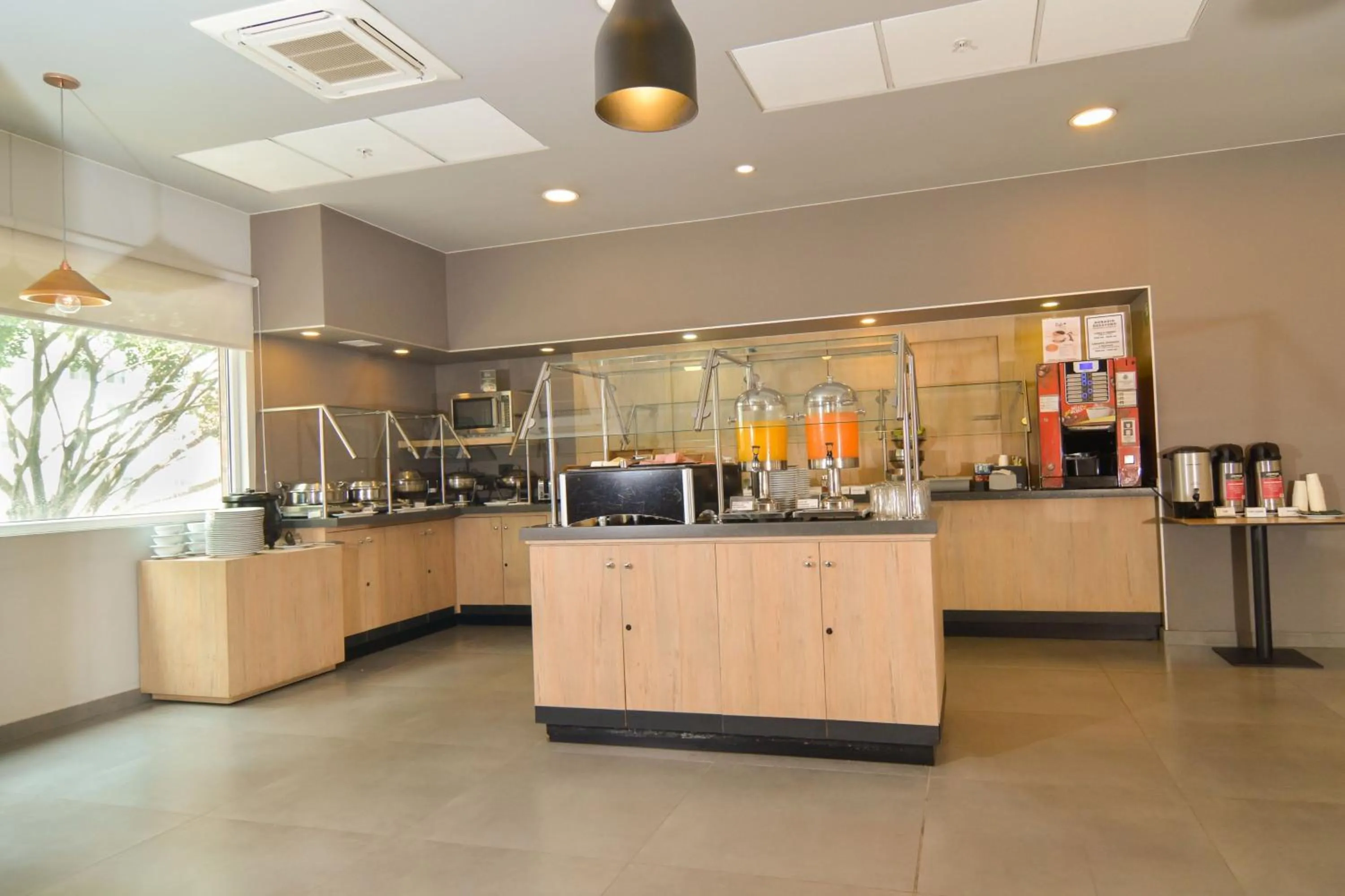 Breakfast in City Express Plus by Marriott Medellín Colombia