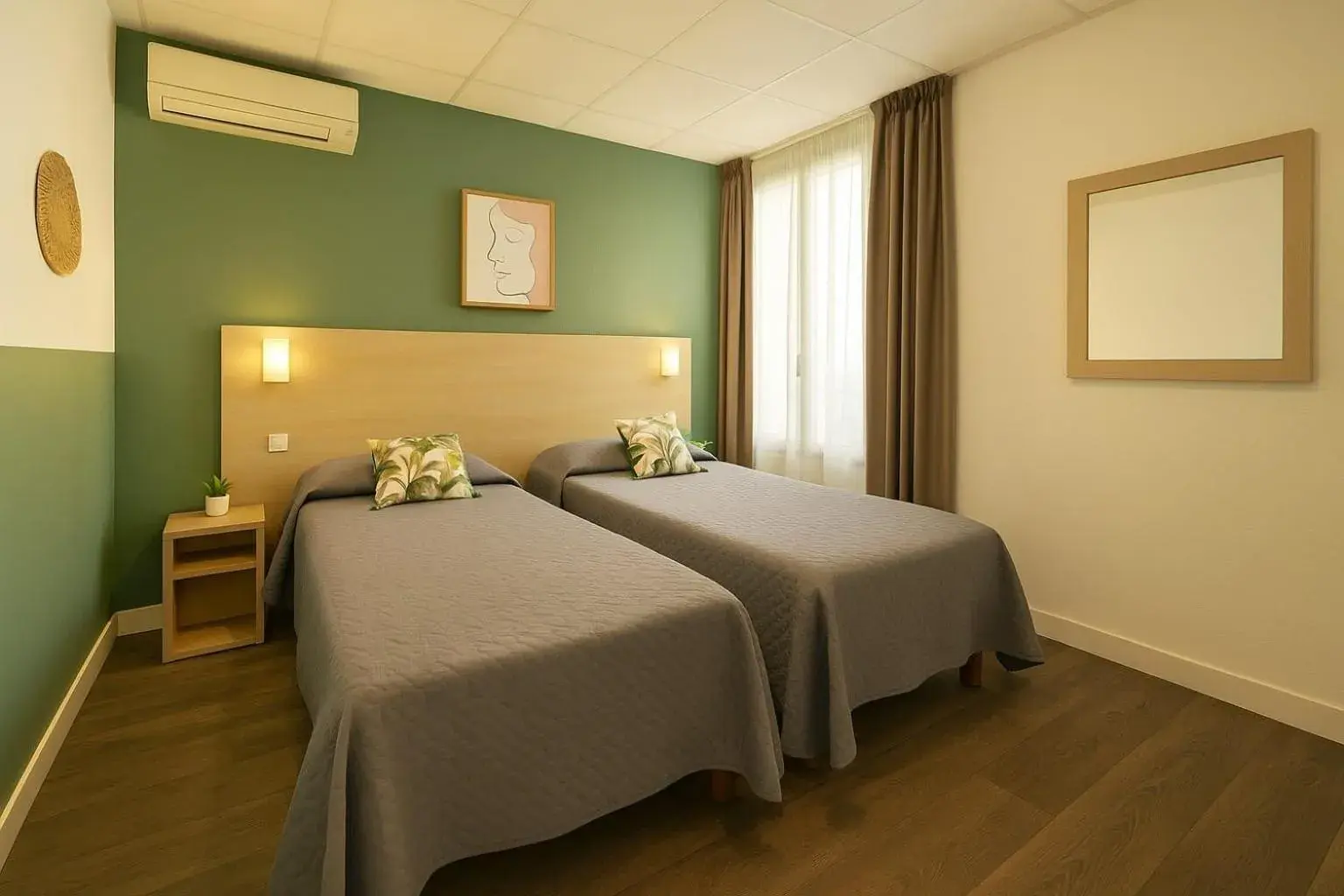 Bed in Hotel Parisien Bed in Hotel Parisien